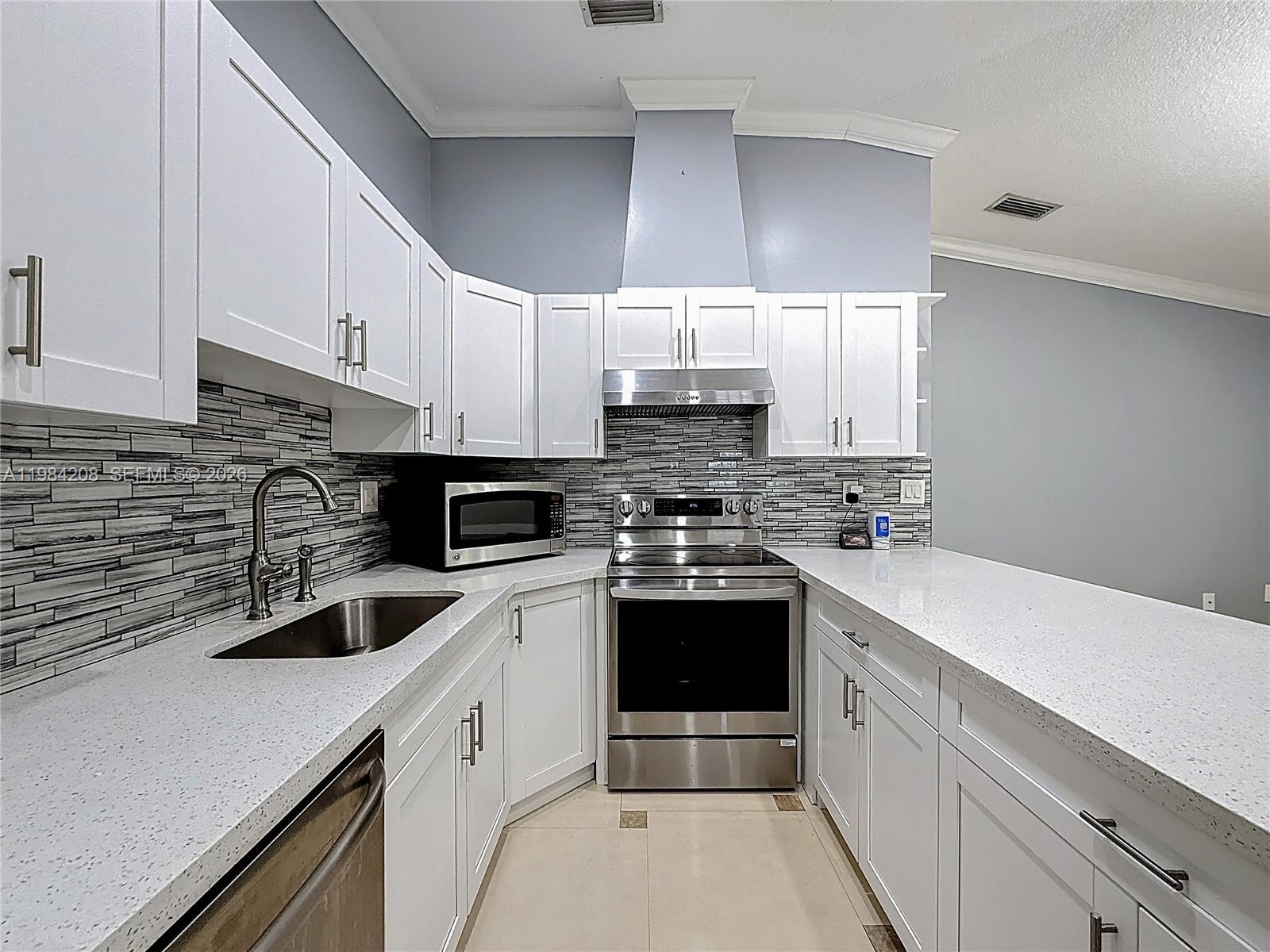 SUPERIOR HOMES ESTATES 1S - Residential