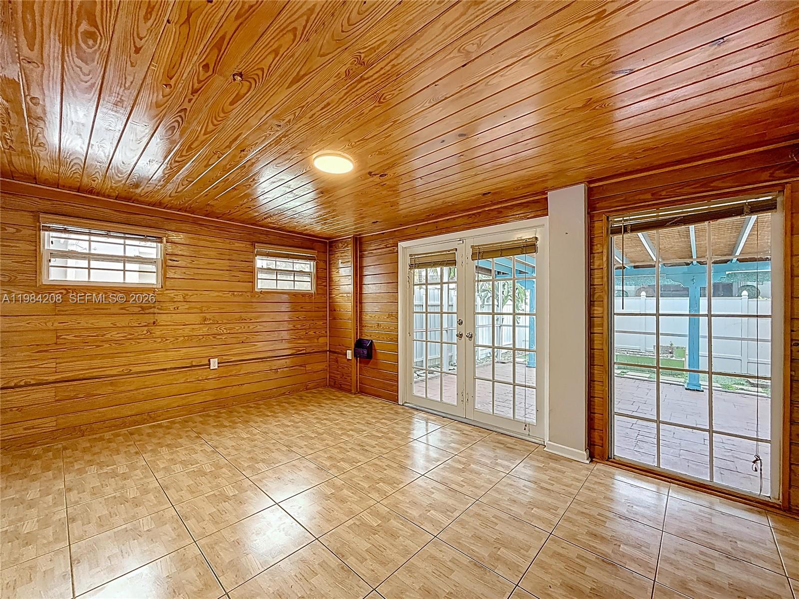 SUPERIOR HOMES ESTATES 1S - Residential