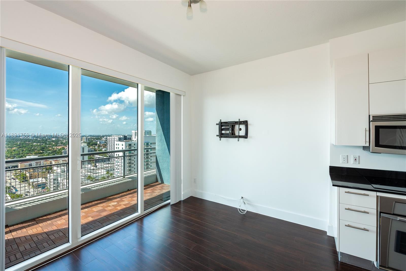 INFINITY AT BRICKELL COND - Residential Lease