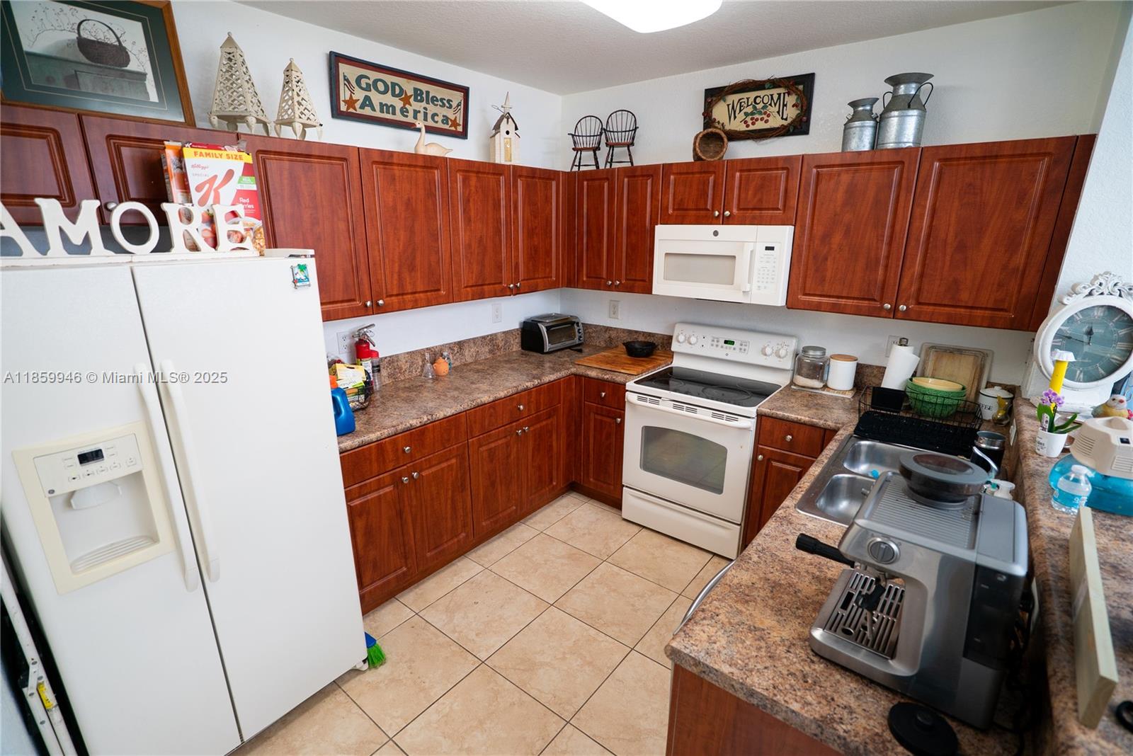 THE SHORES CONDO NO 2 - Residential