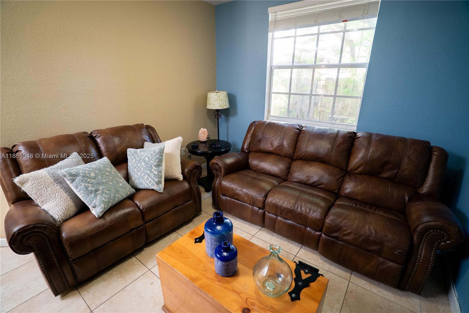 THE SHORES CONDO NO 2 - Residential