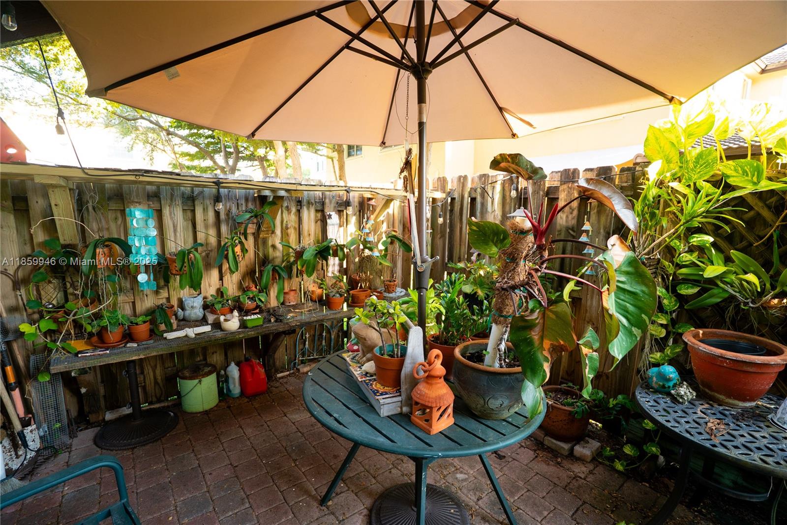 THE SHORES CONDO NO 2 - Residential