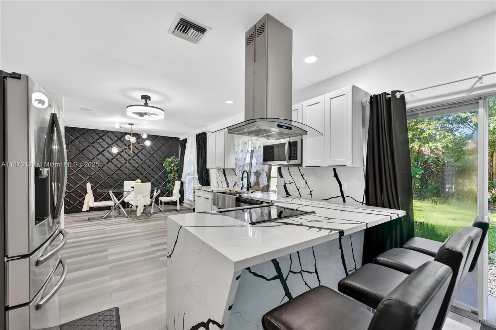 WOODSIDE ESTATES - Residential