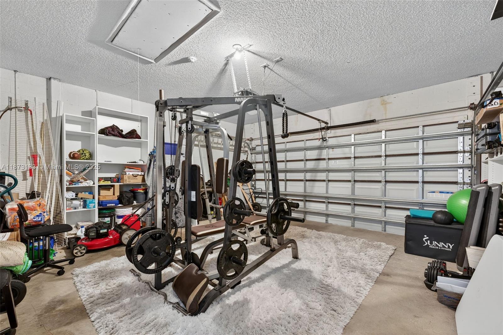 WOODSIDE ESTATES - Residential