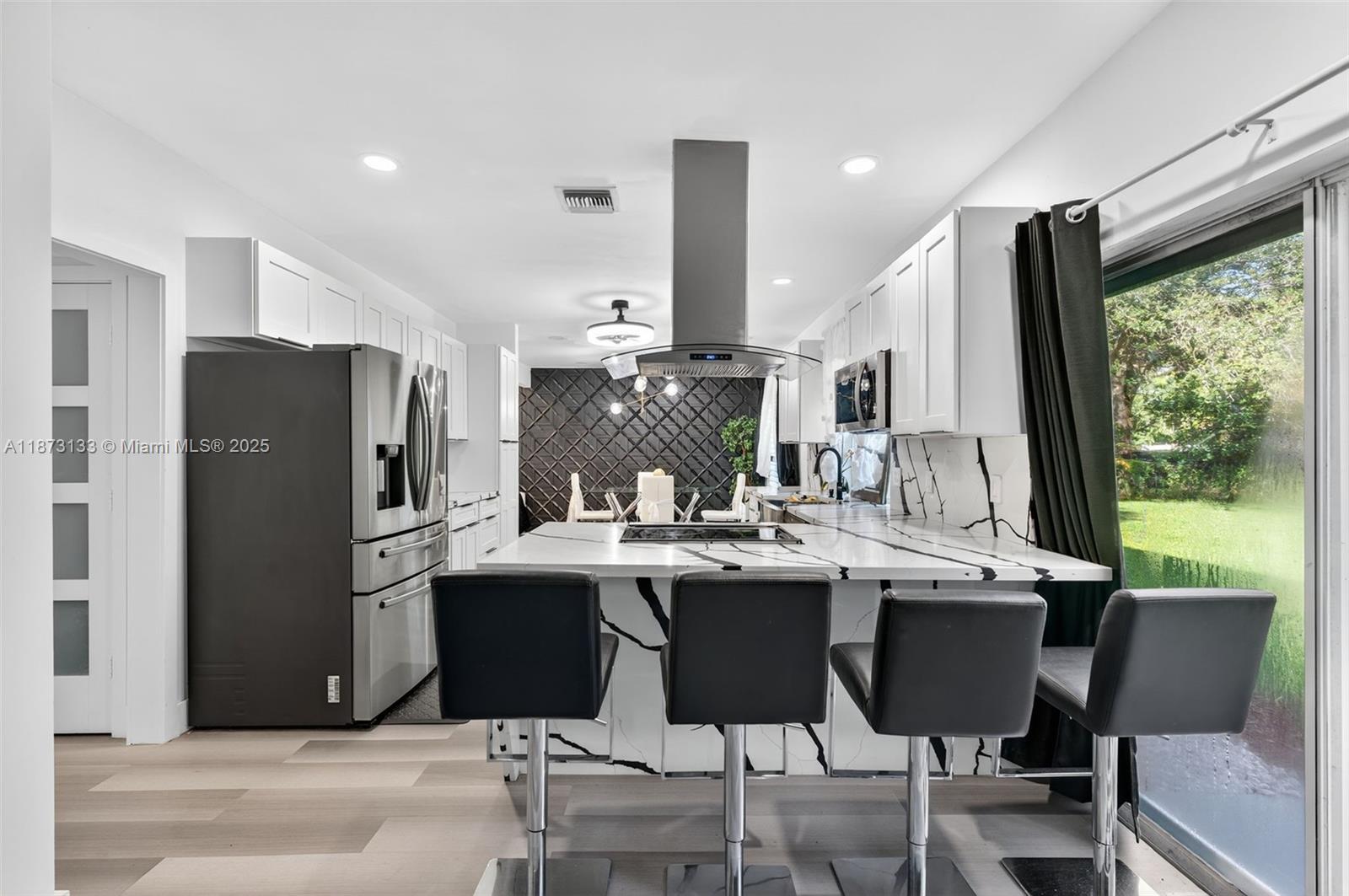 WOODSIDE ESTATES - Residential