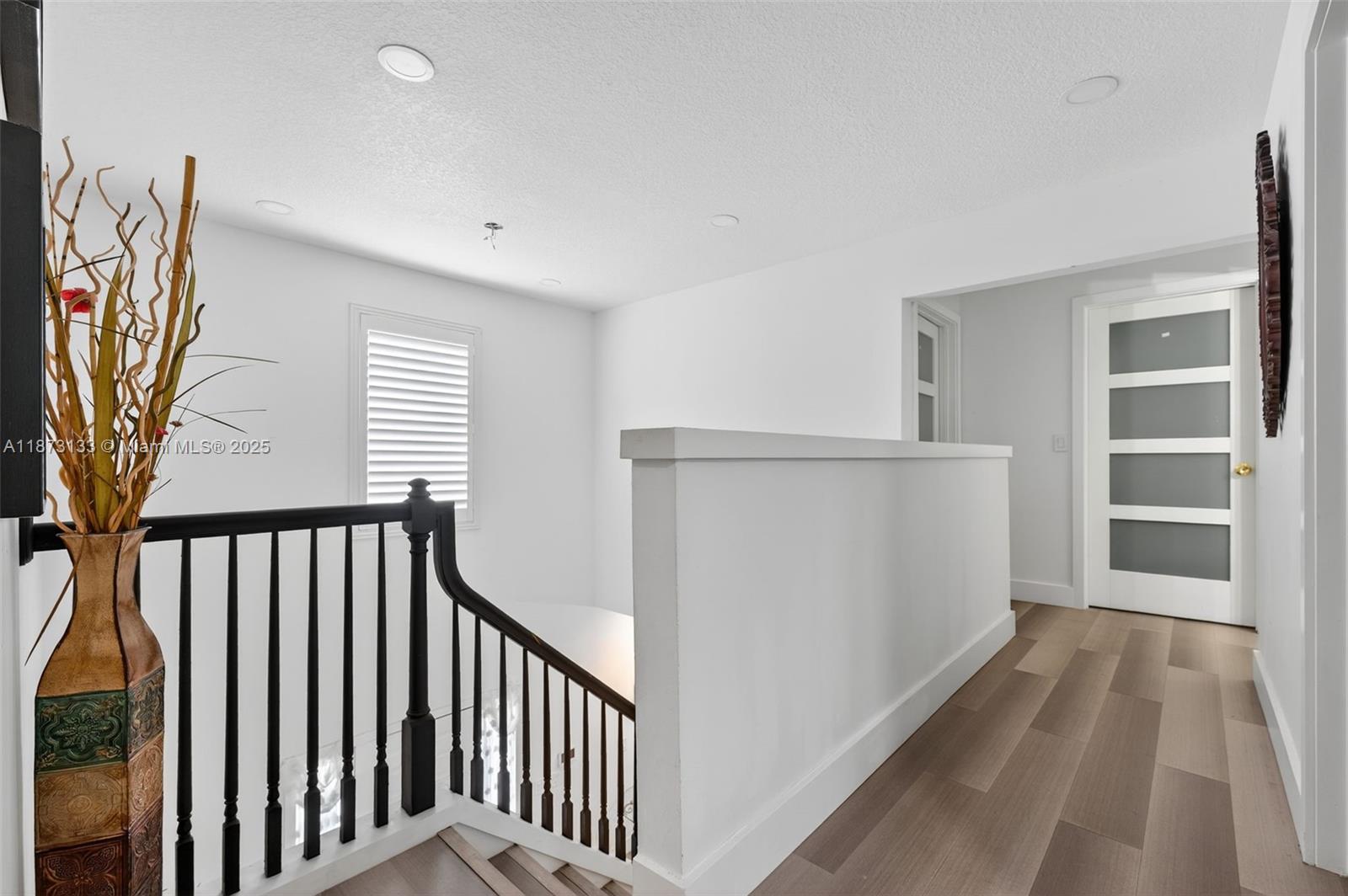 WOODSIDE ESTATES - Residential