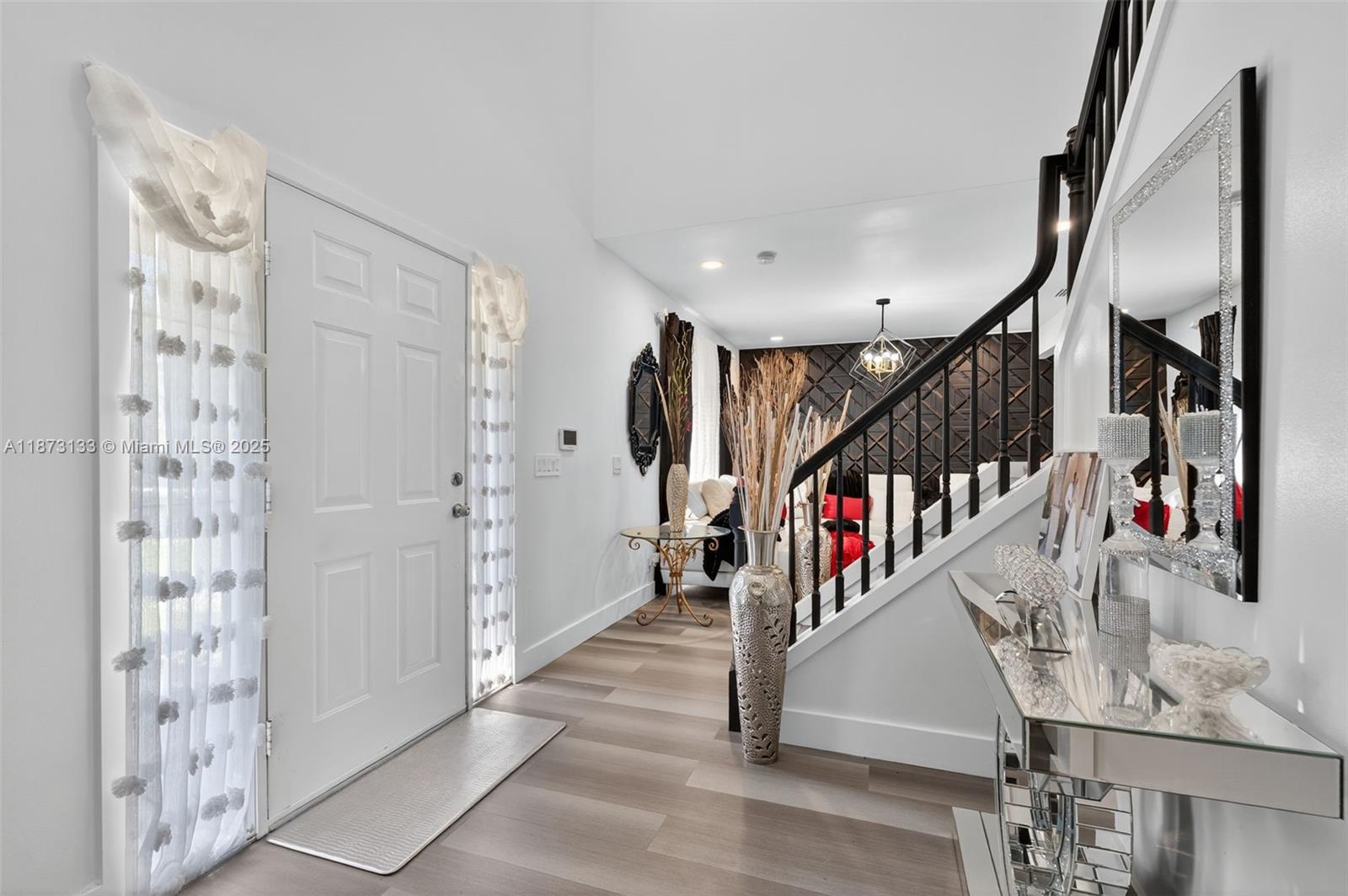 WOODSIDE ESTATES - Residential