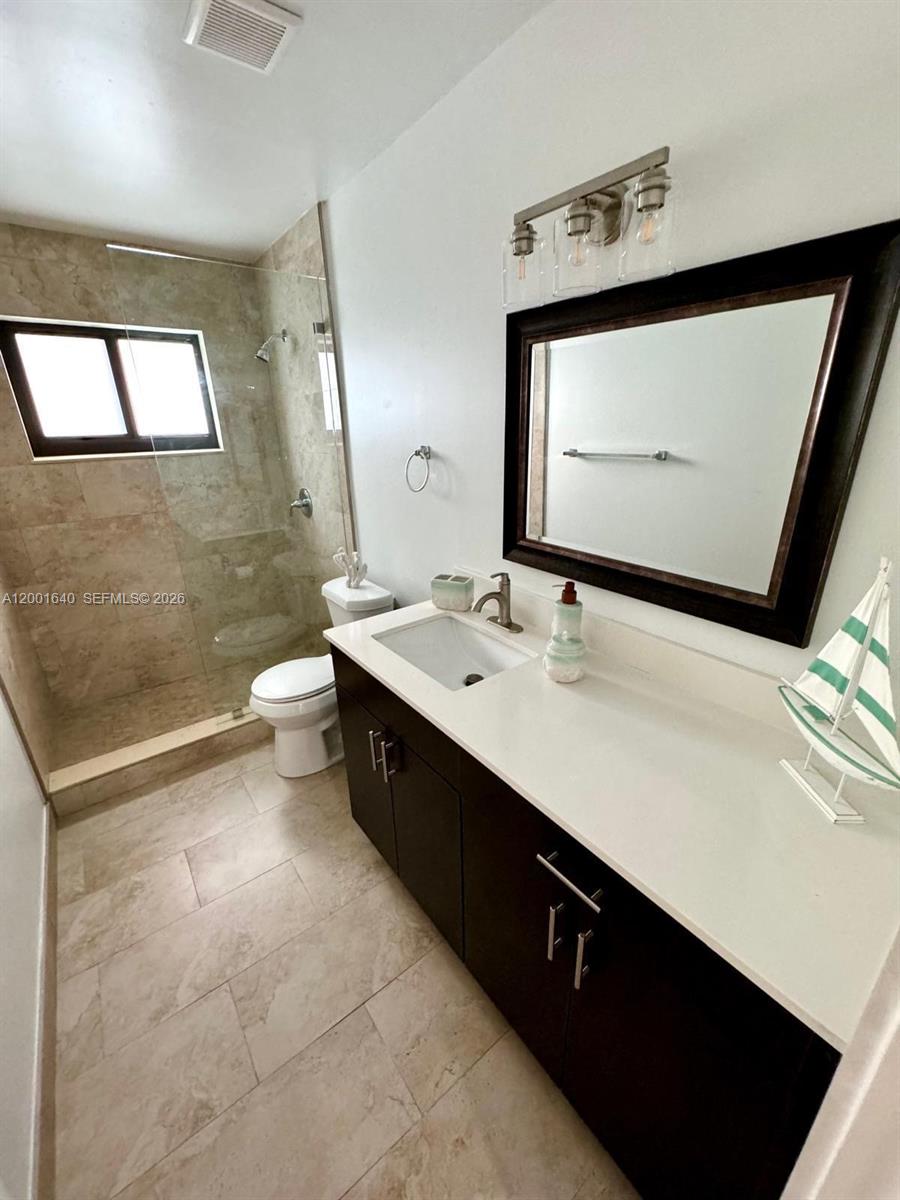 LAKE LAURENCE NORTH - Residential