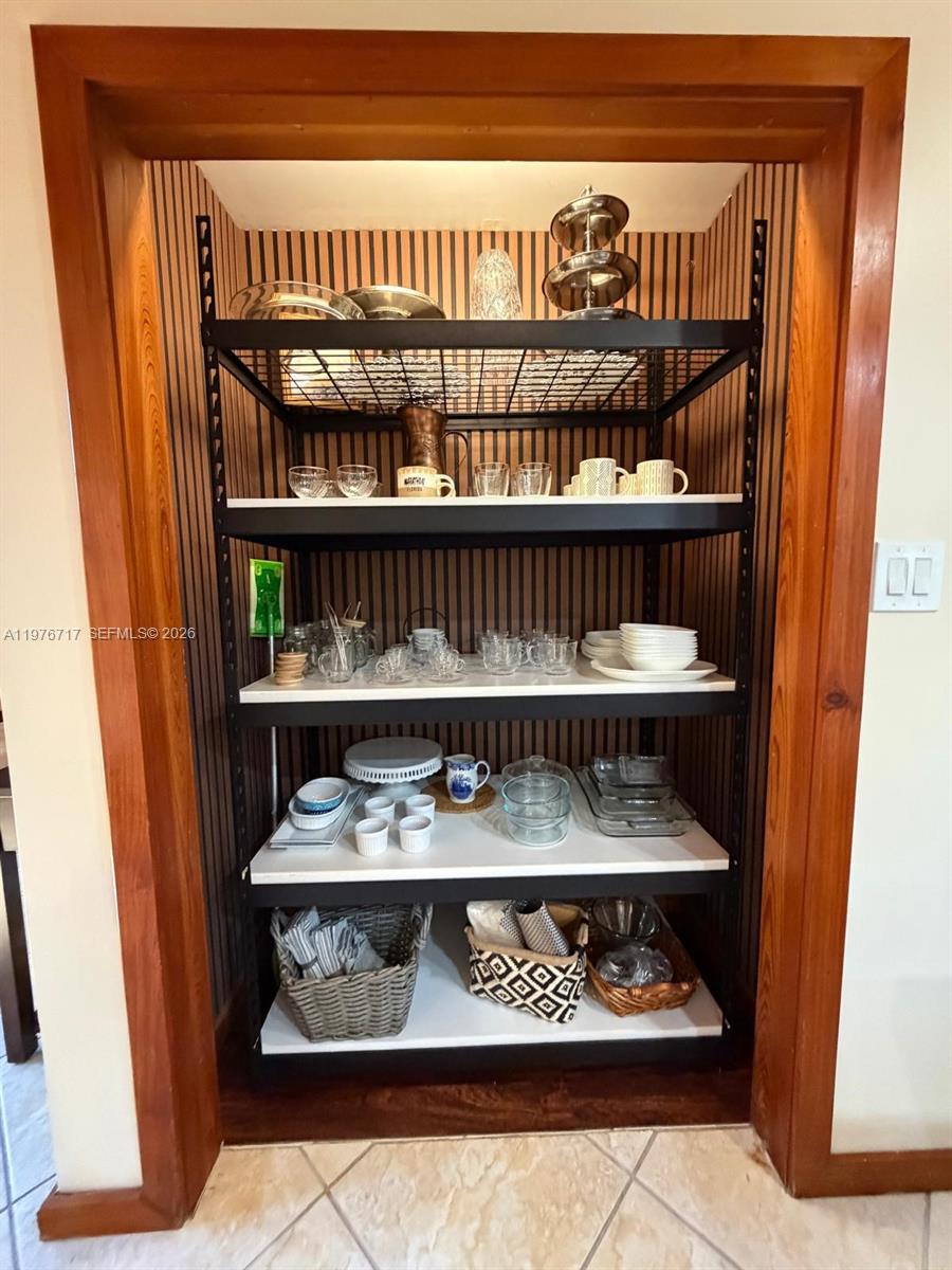 NORTH MARATHON SHORES PLA - Residential Lease