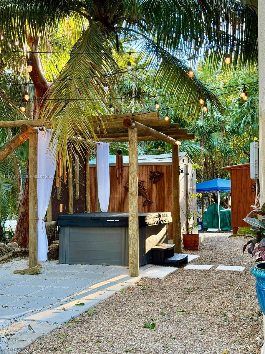 NORTH MARATHON SHORES PLA - Residential Lease