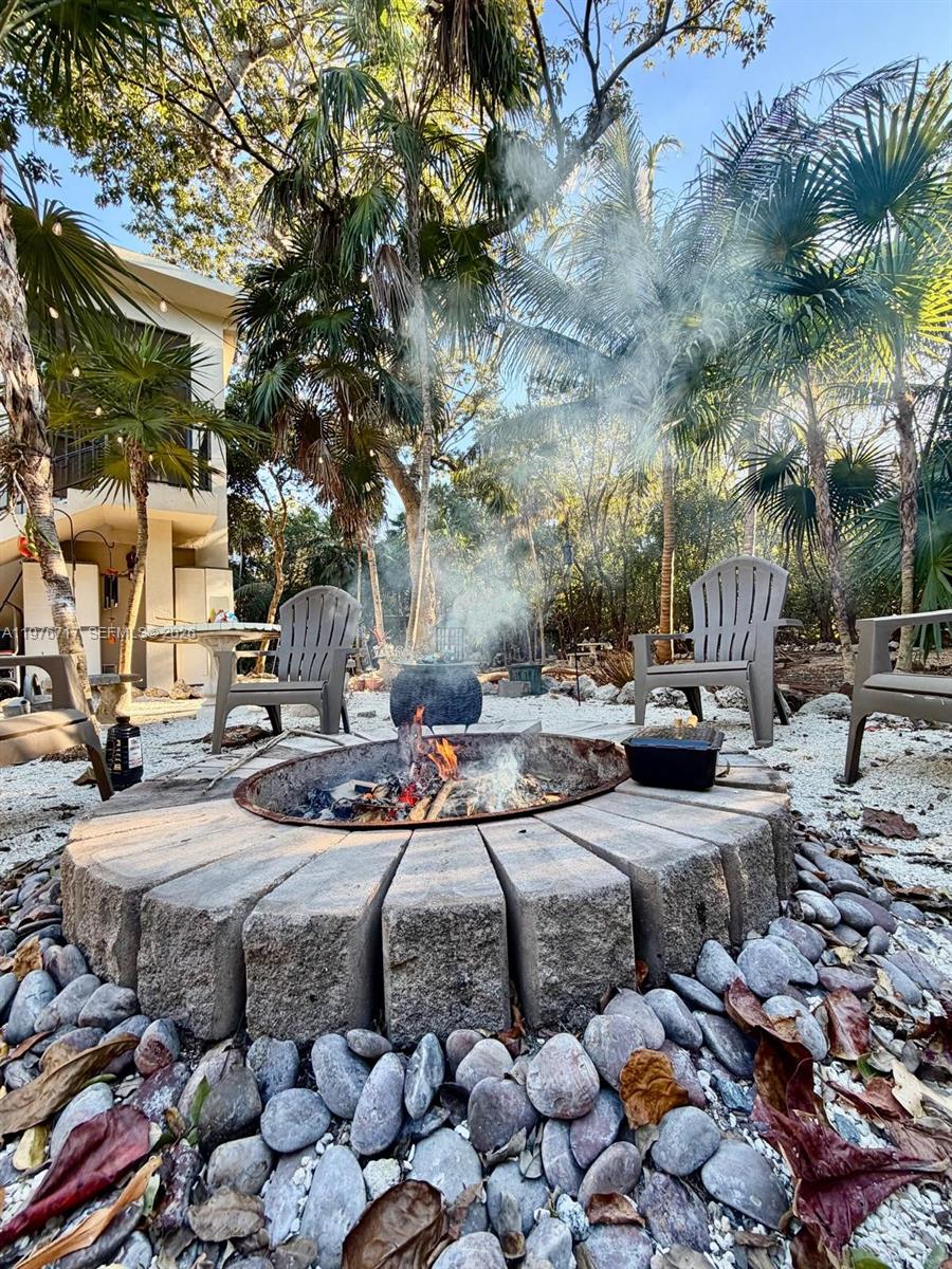 NORTH MARATHON SHORES PLA - Residential Lease