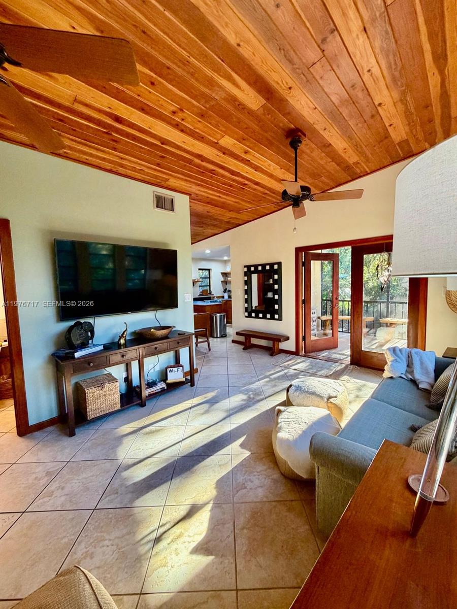 NORTH MARATHON SHORES PLA - Residential Lease