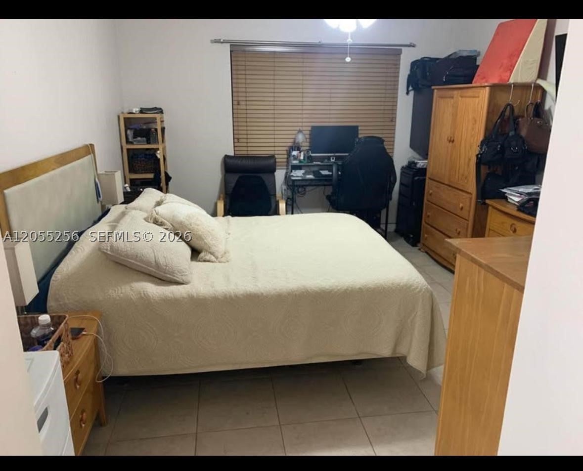 1221 SW 122nd Ave 105