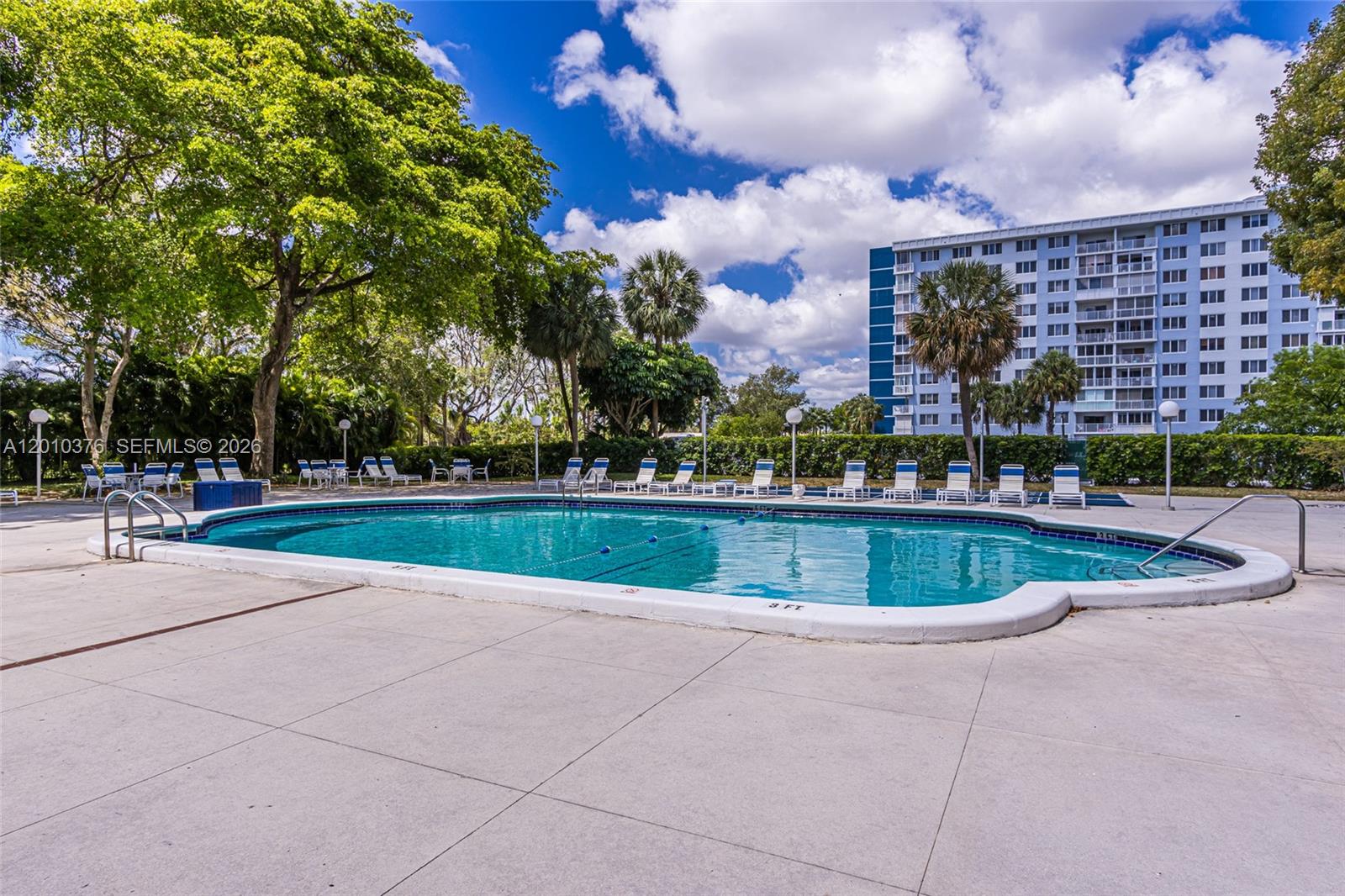 HILLCREST EAST NO 25 COND - Residential