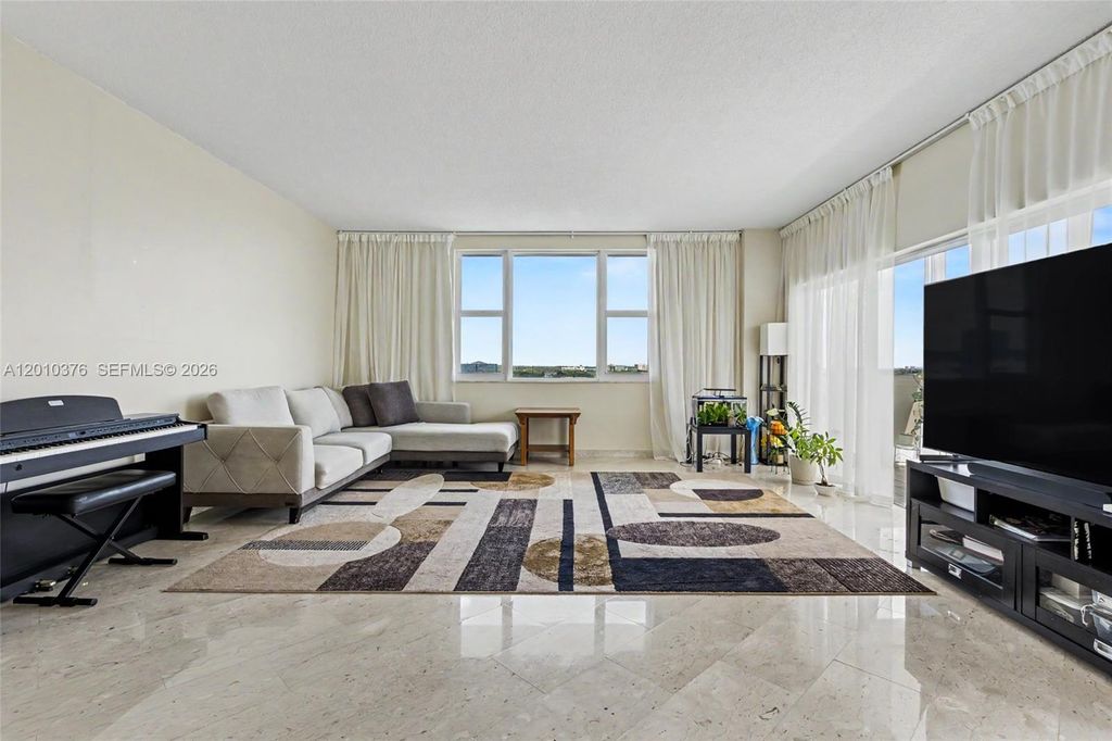 Photo of 3800 Hillcrest Dr #1211, Hollywood, FL 33021 (MLS # A12010376)