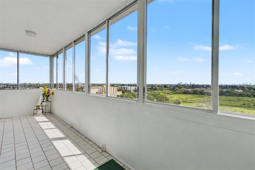 Photo of 3800 Hillcrest Dr #1211, Hollywood, FL 33021 (MLS # A12010376)