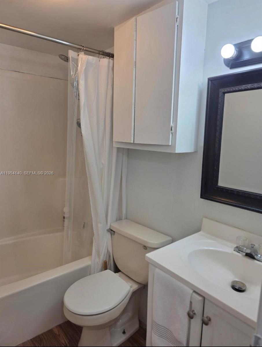 MIAMI LAKES WINDMILL GATE - Residential