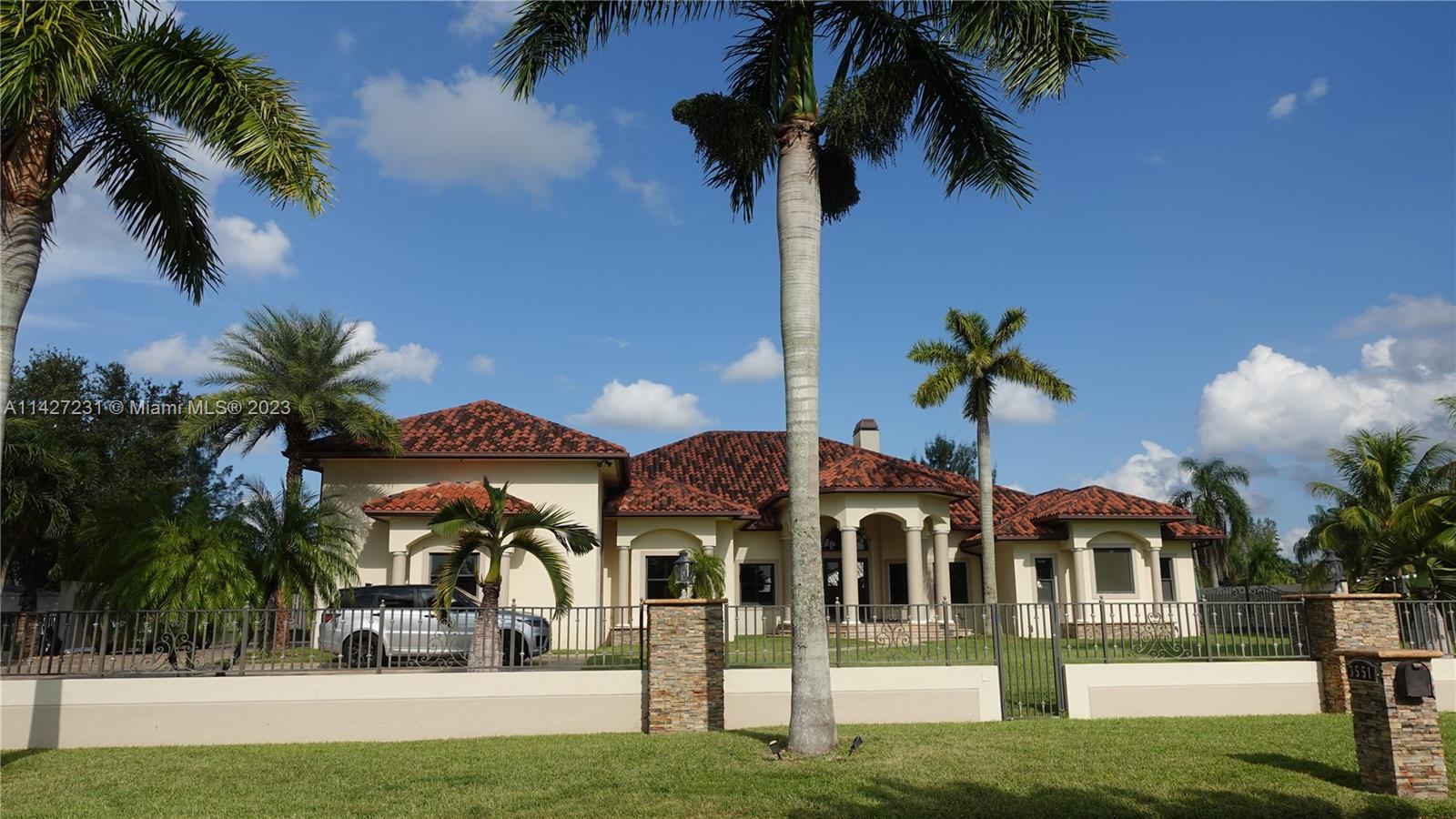 MIRAMAR WEST - Residential