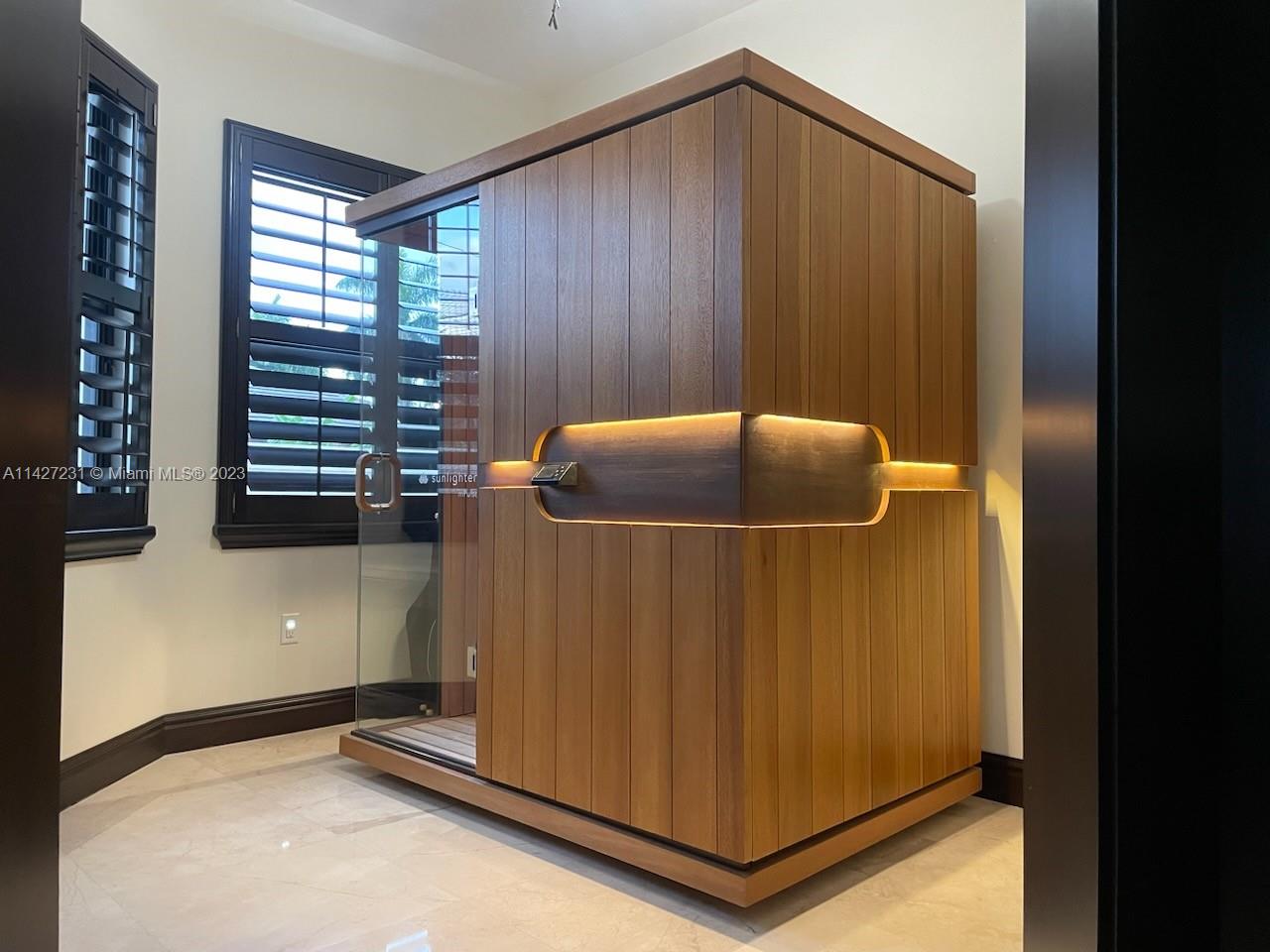 MIRAMAR WEST - Residential