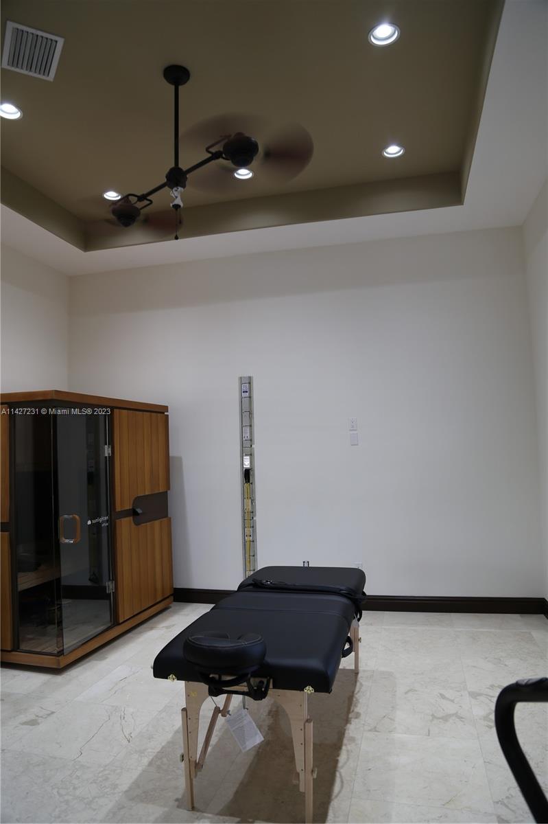 MIRAMAR WEST - Residential