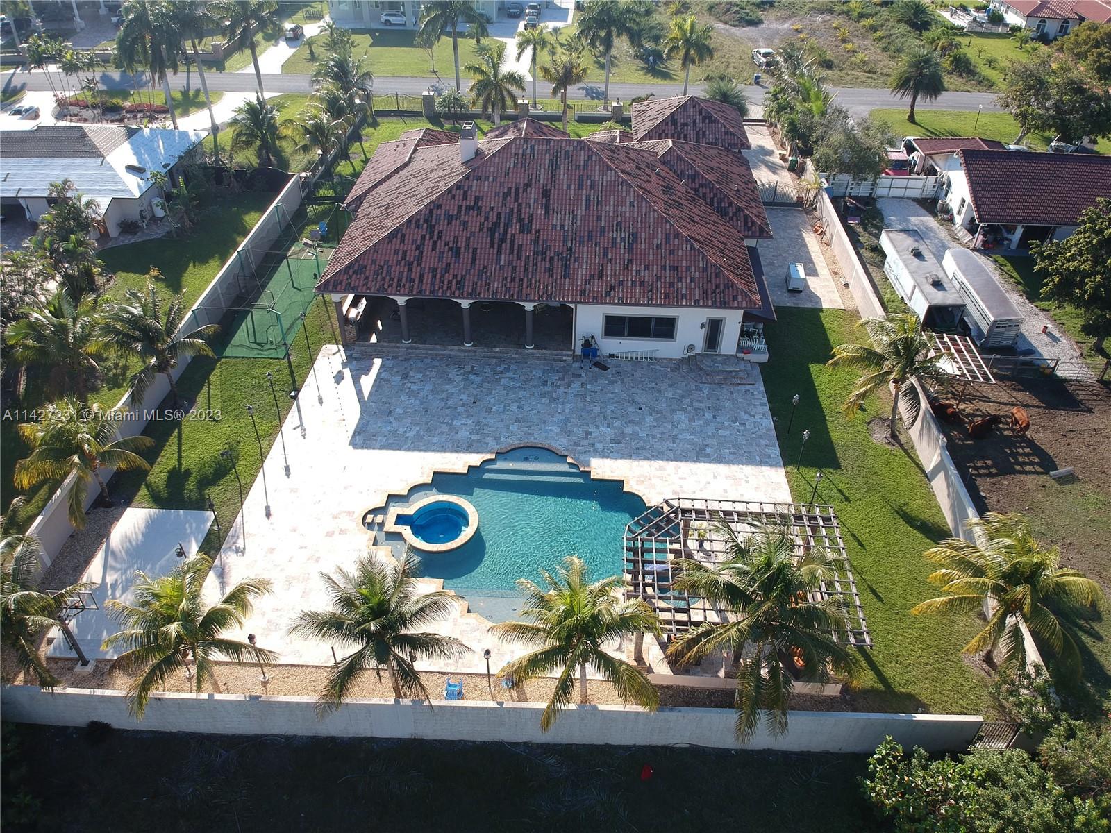 MIRAMAR WEST - Residential