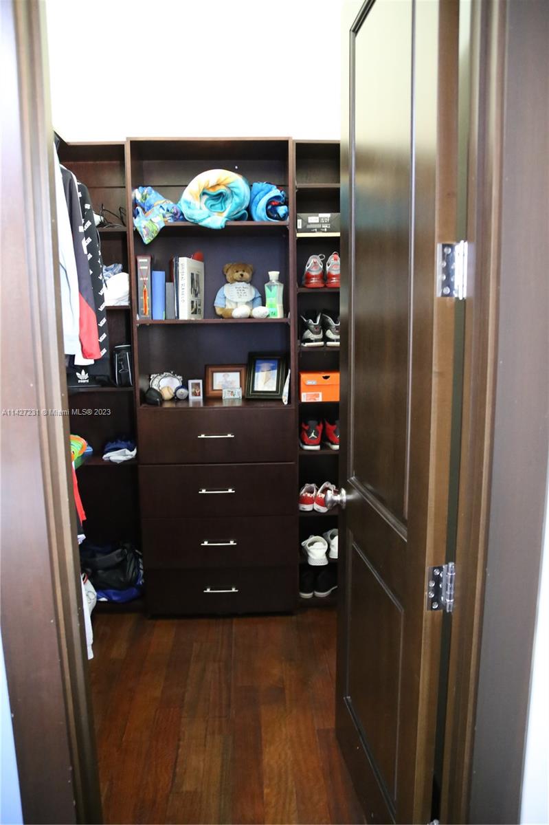 MIRAMAR WEST - Residential