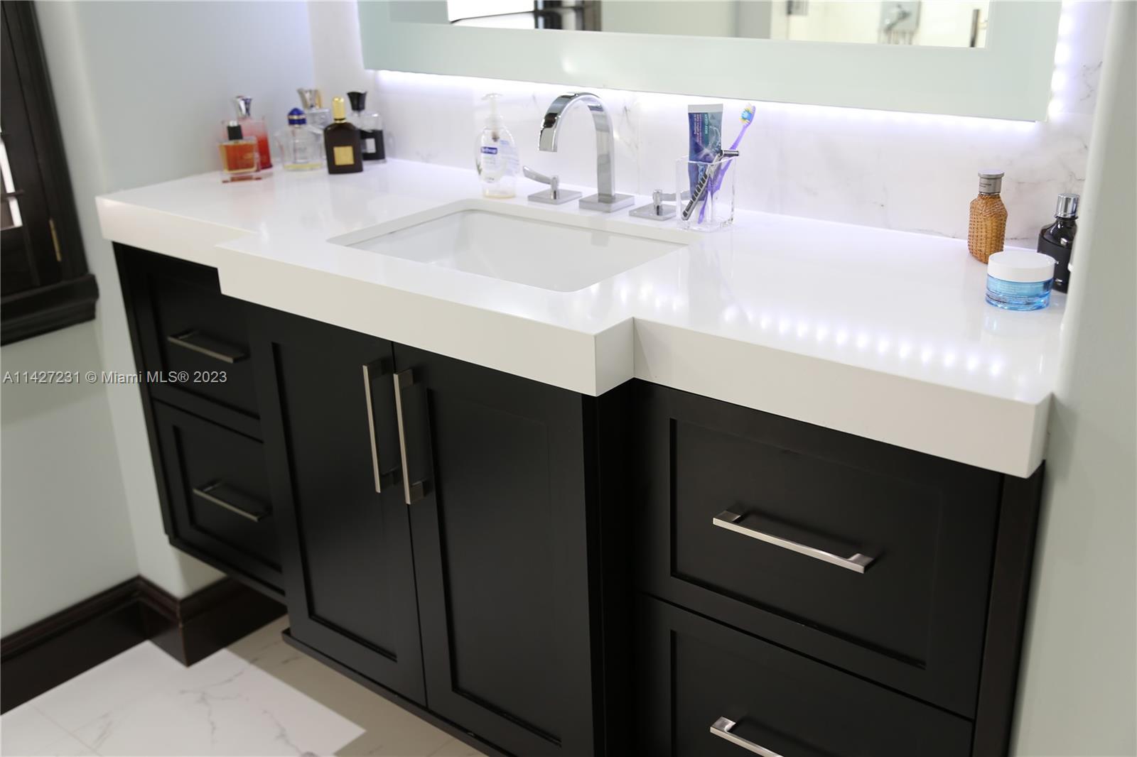 MIRAMAR WEST - Residential