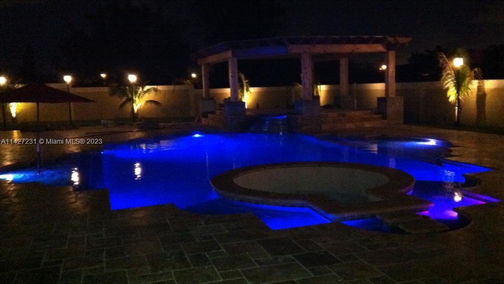 MIRAMAR WEST - Residential