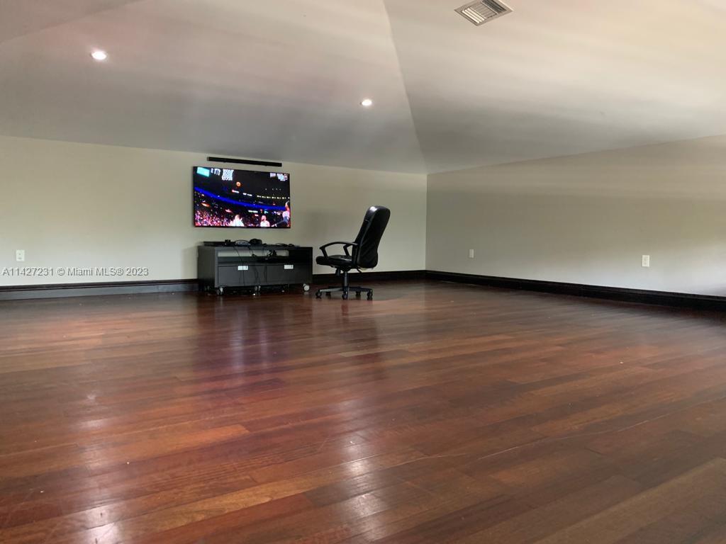 MIRAMAR WEST - Residential