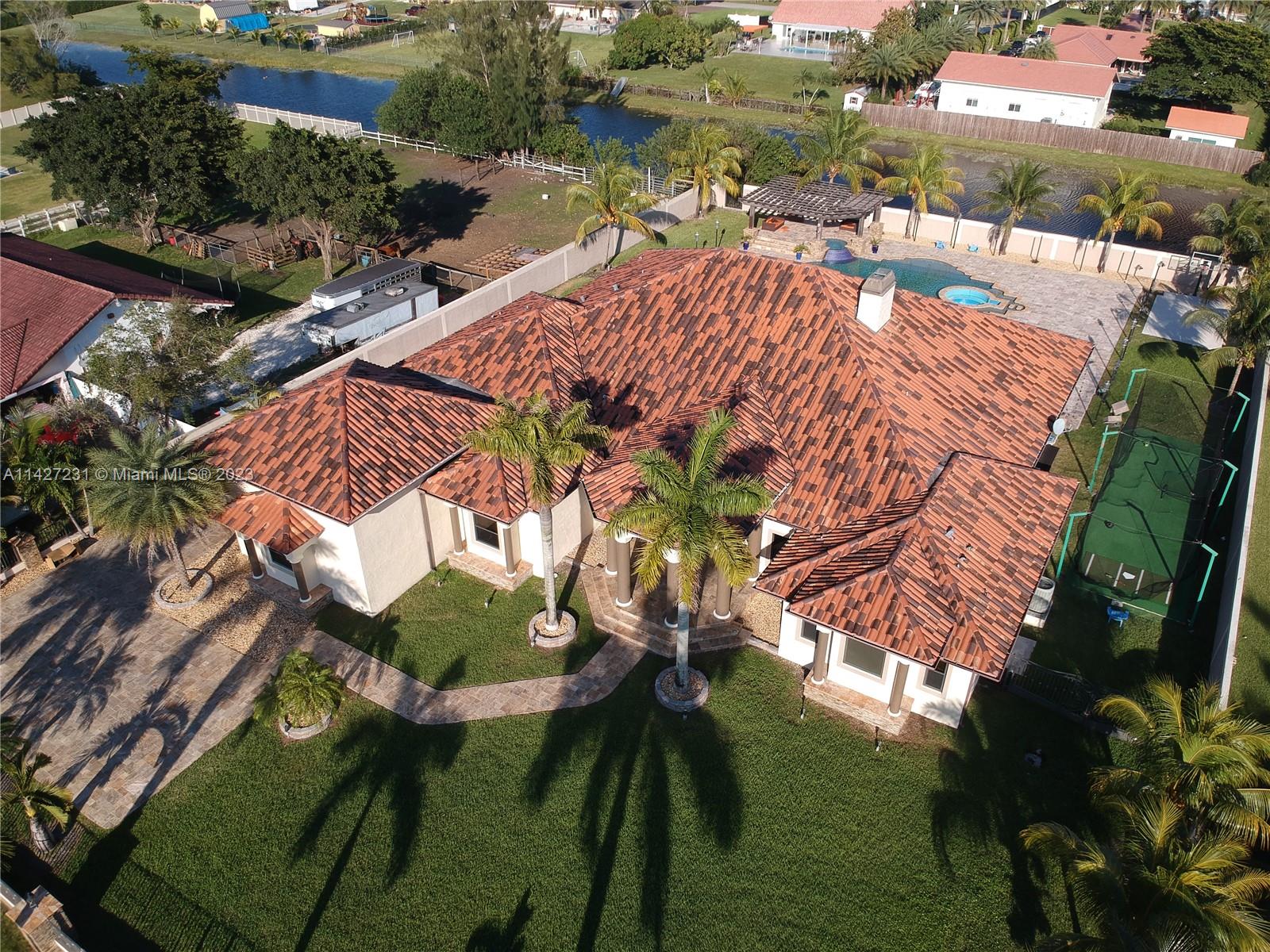 MIRAMAR WEST - Residential