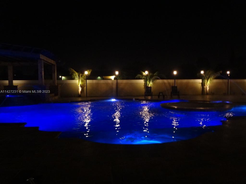 MIRAMAR WEST - Residential