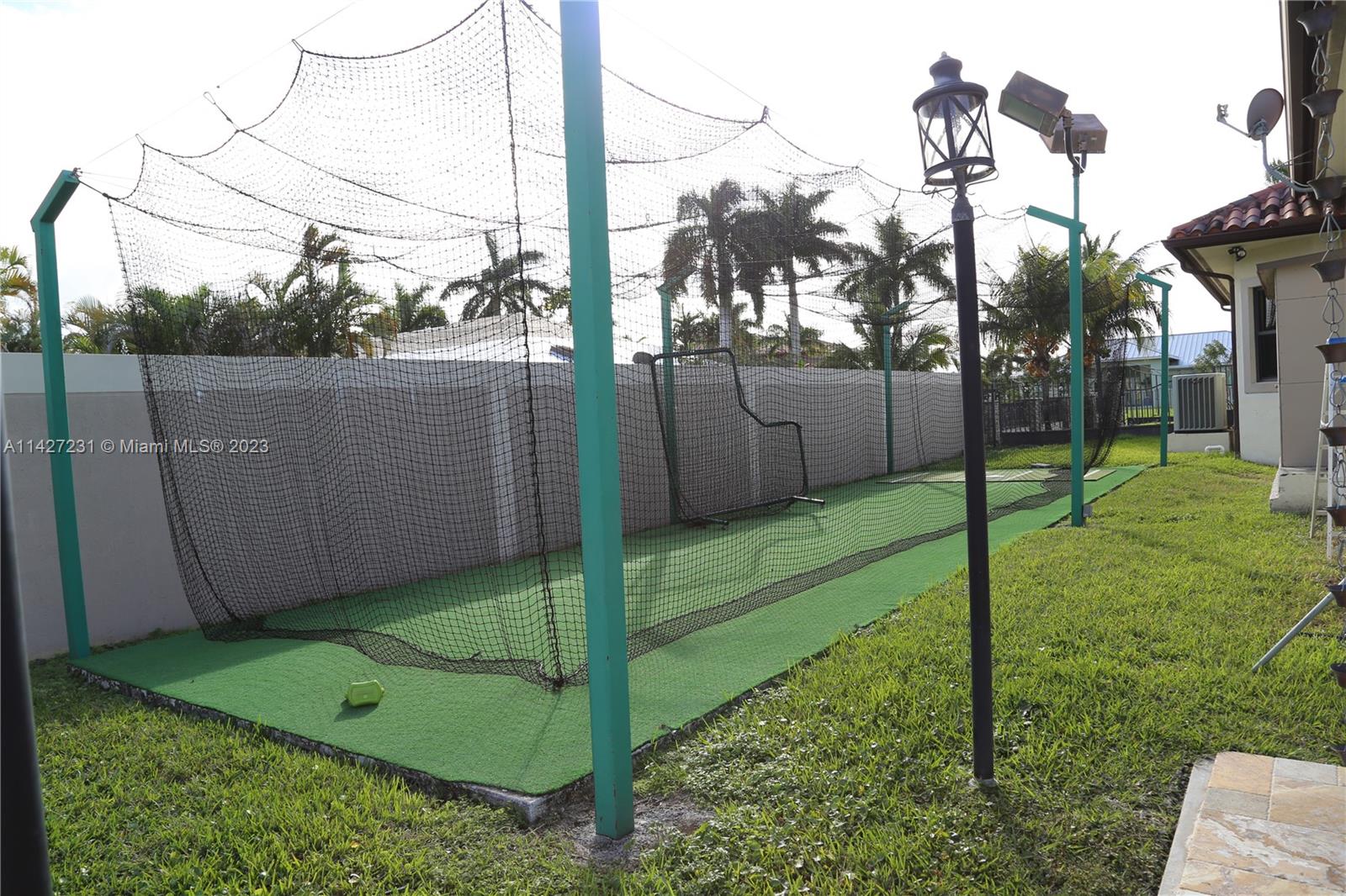 MIRAMAR WEST - Residential