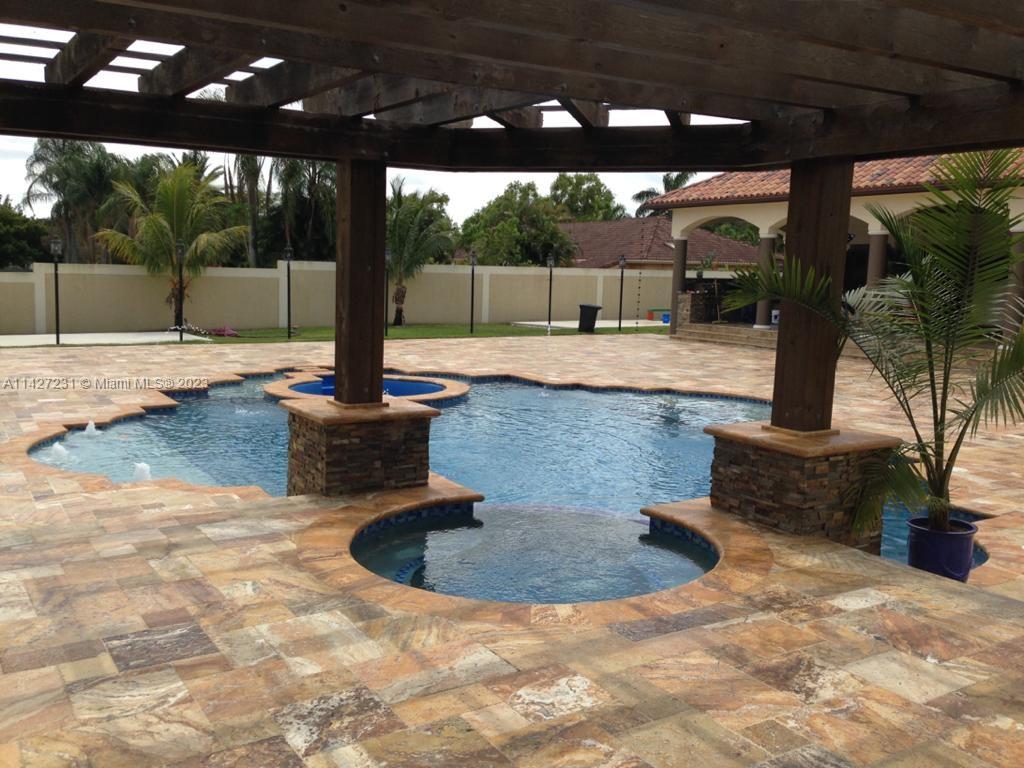 MIRAMAR WEST - Residential