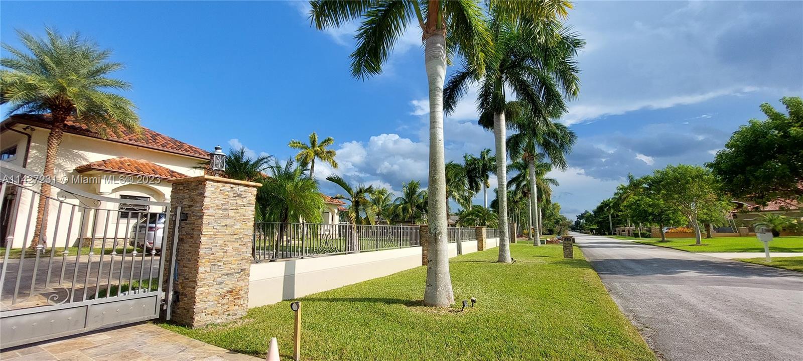 MIRAMAR WEST - Residential