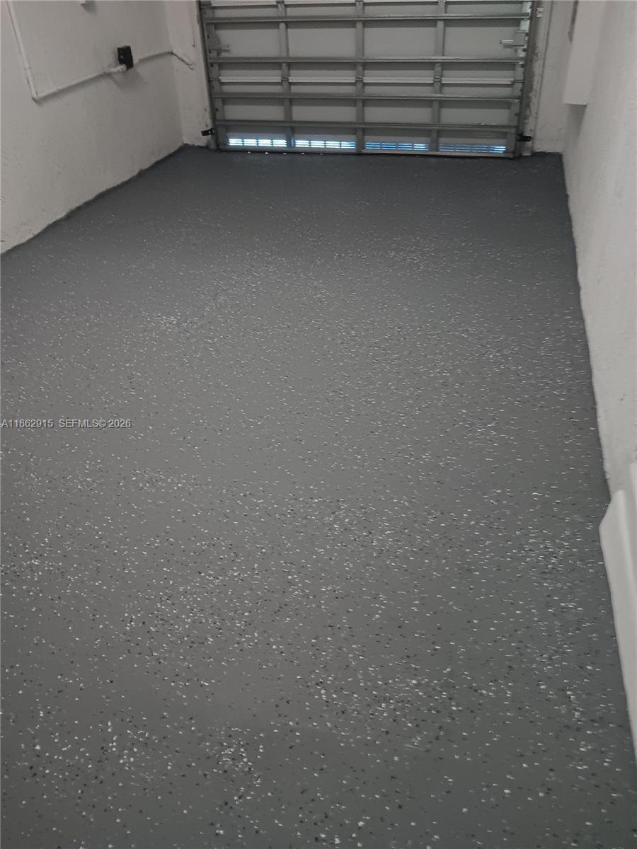 PINE VISTA - Residential