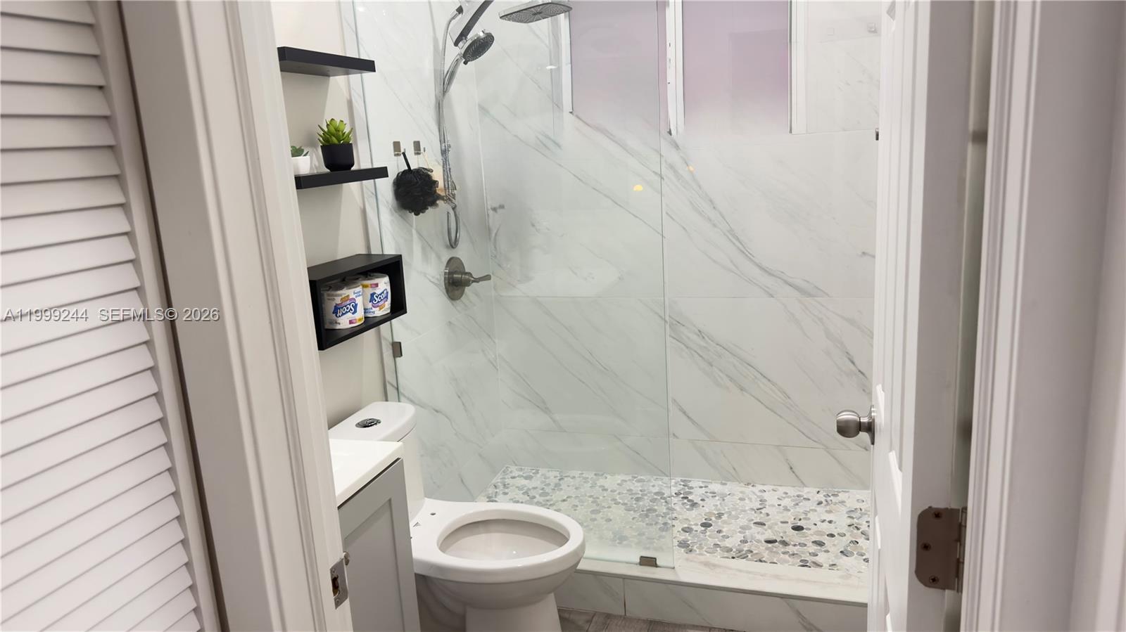 FLAGAMI - Residential Lease