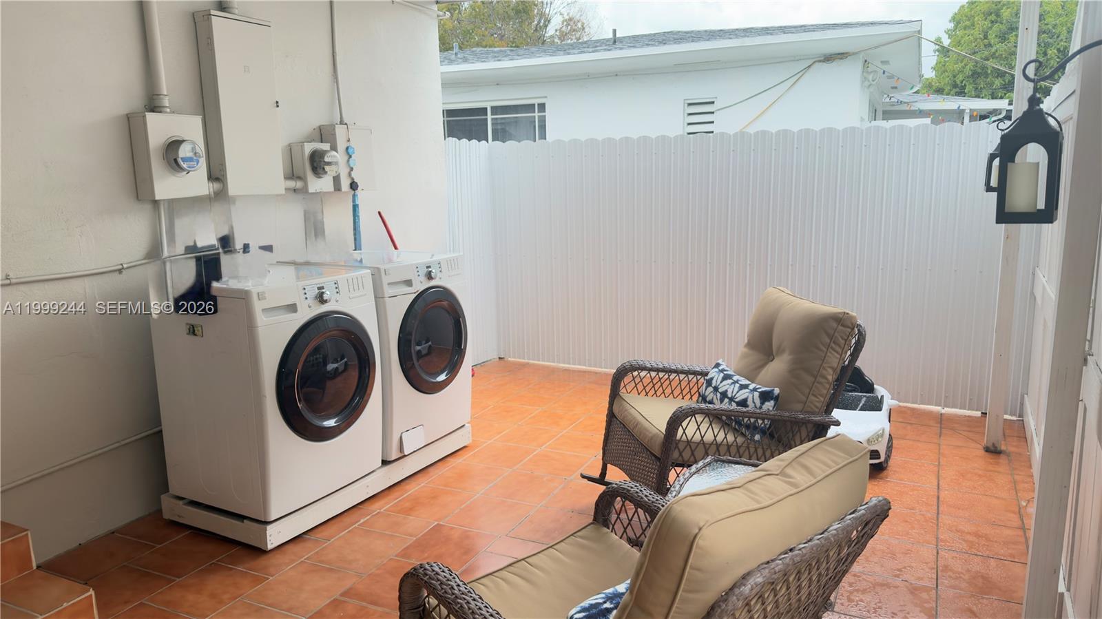 FLAGAMI - Residential Lease