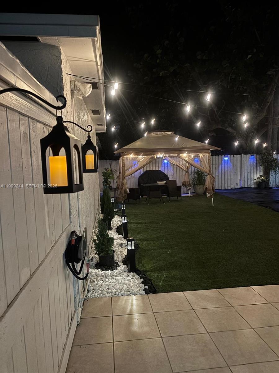 FLAGAMI - Residential Lease