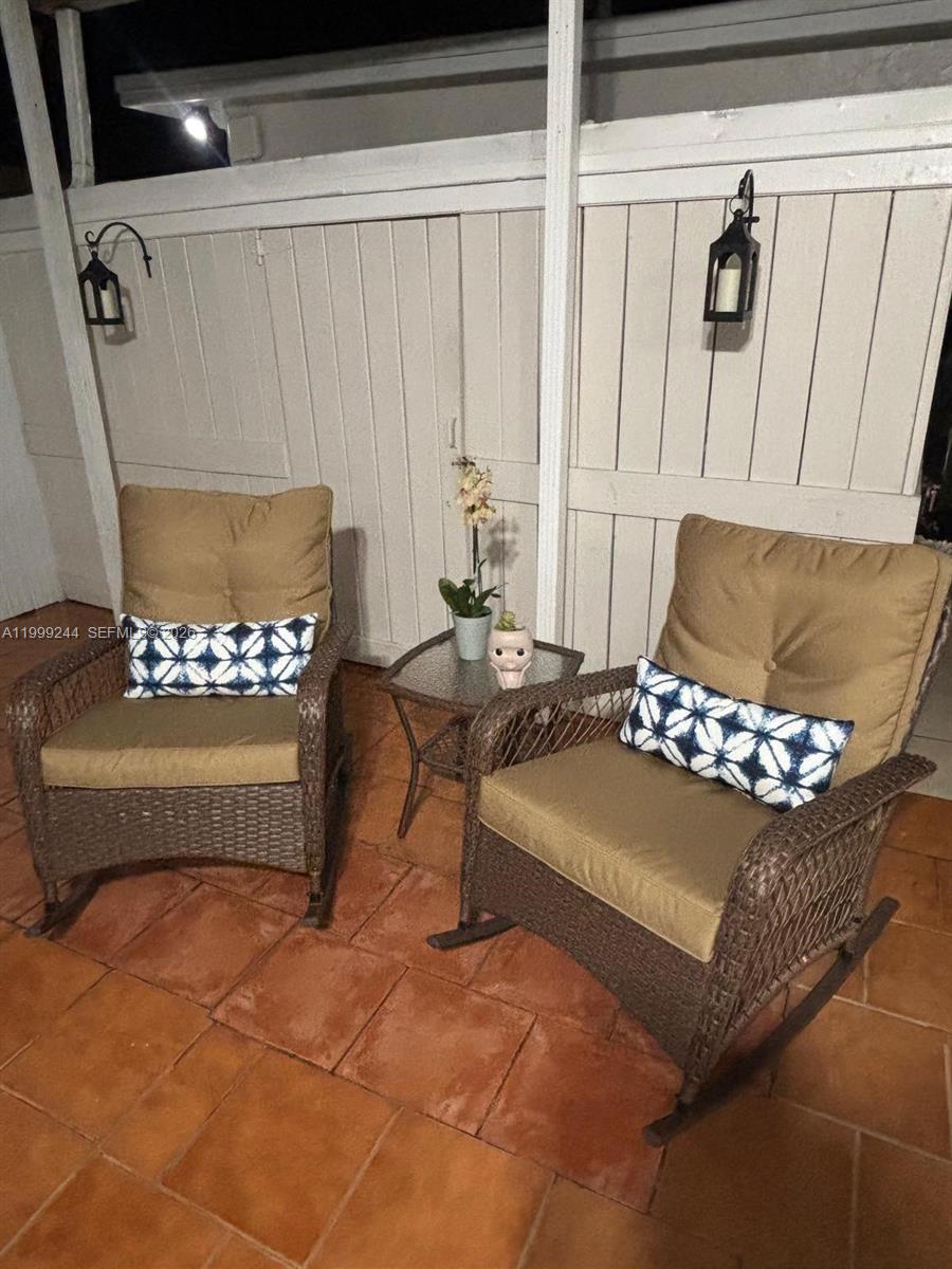 FLAGAMI - Residential Lease