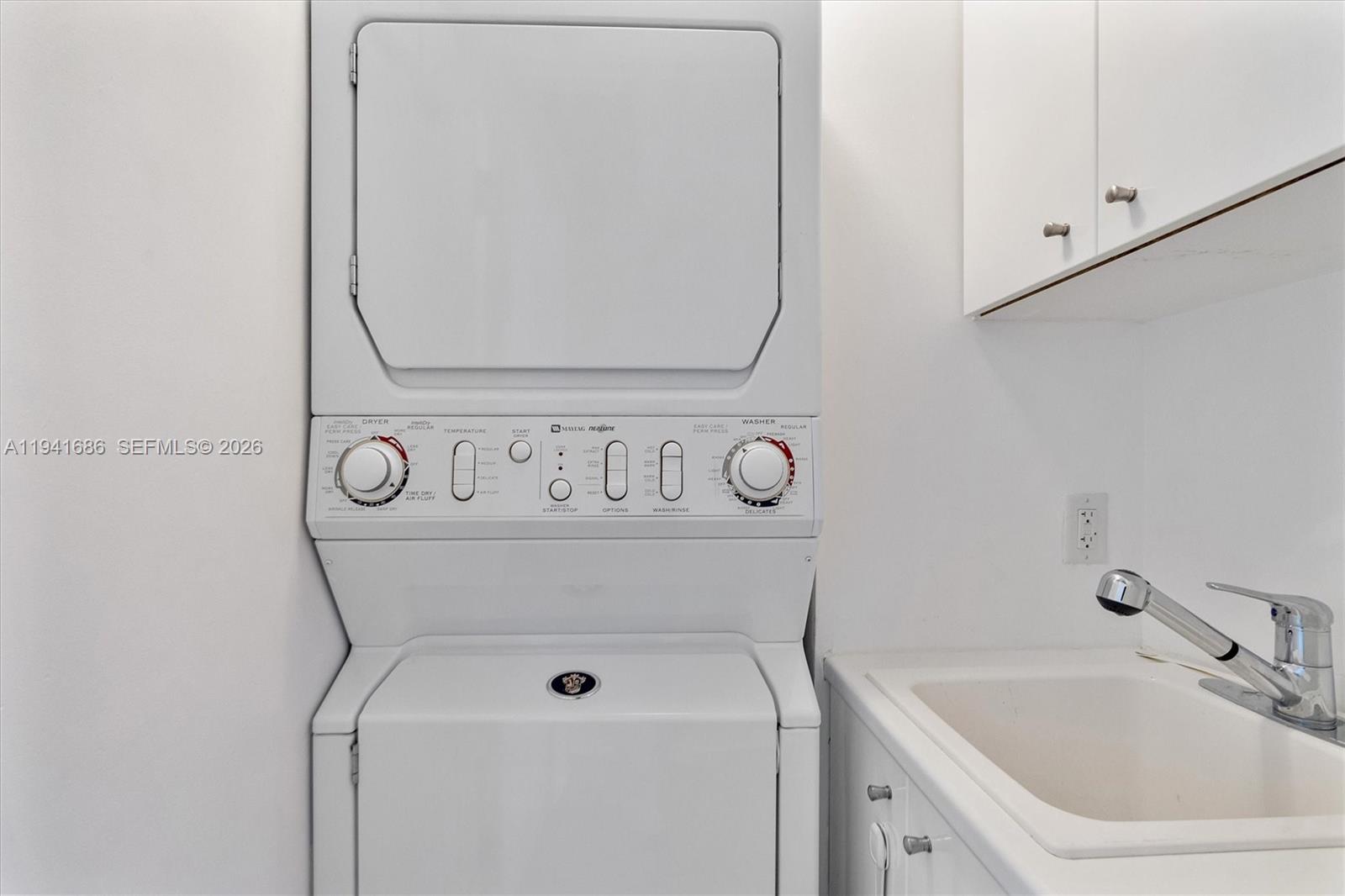 AZURE CONDO - Residential