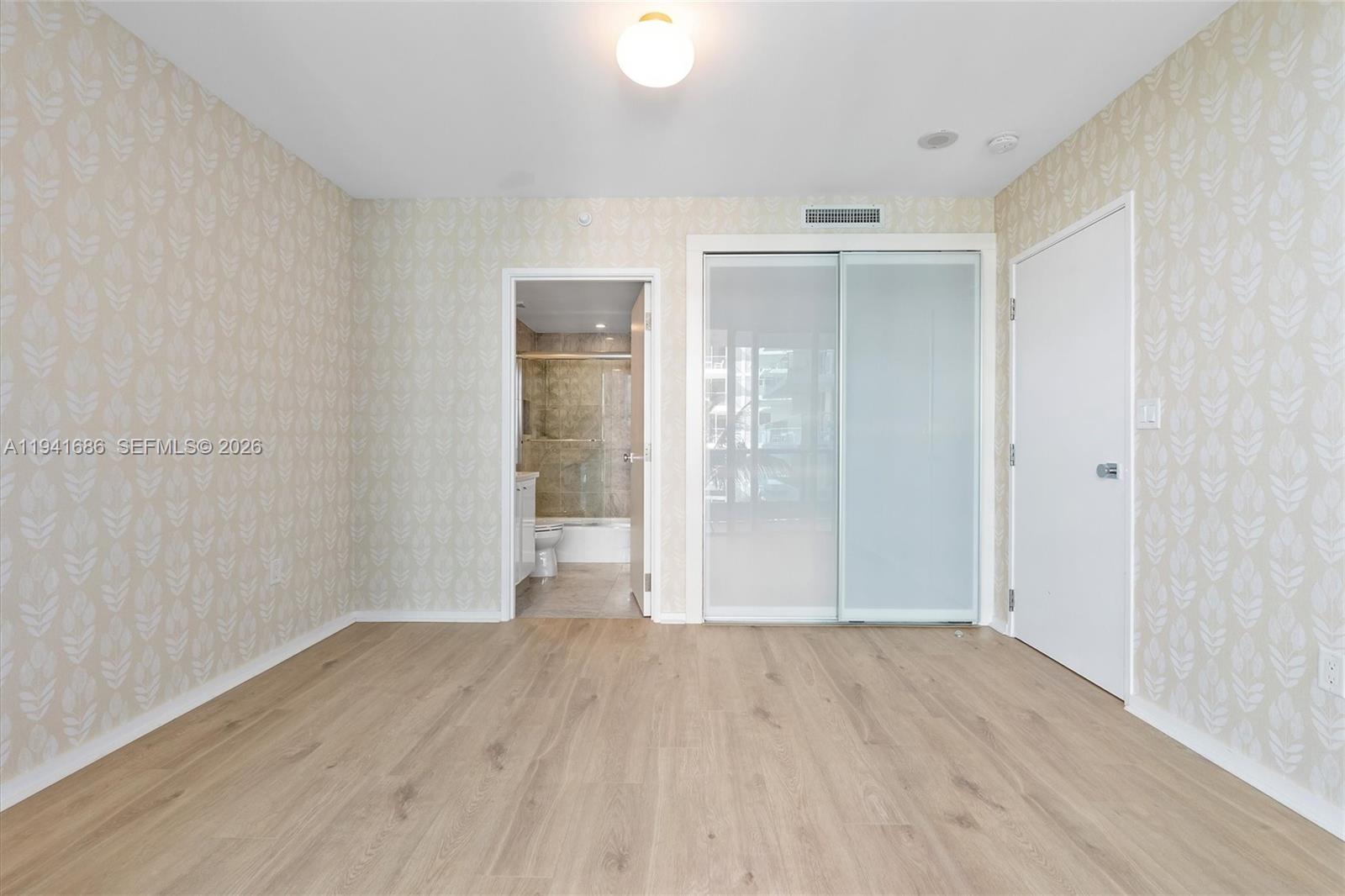 AZURE CONDO - Residential