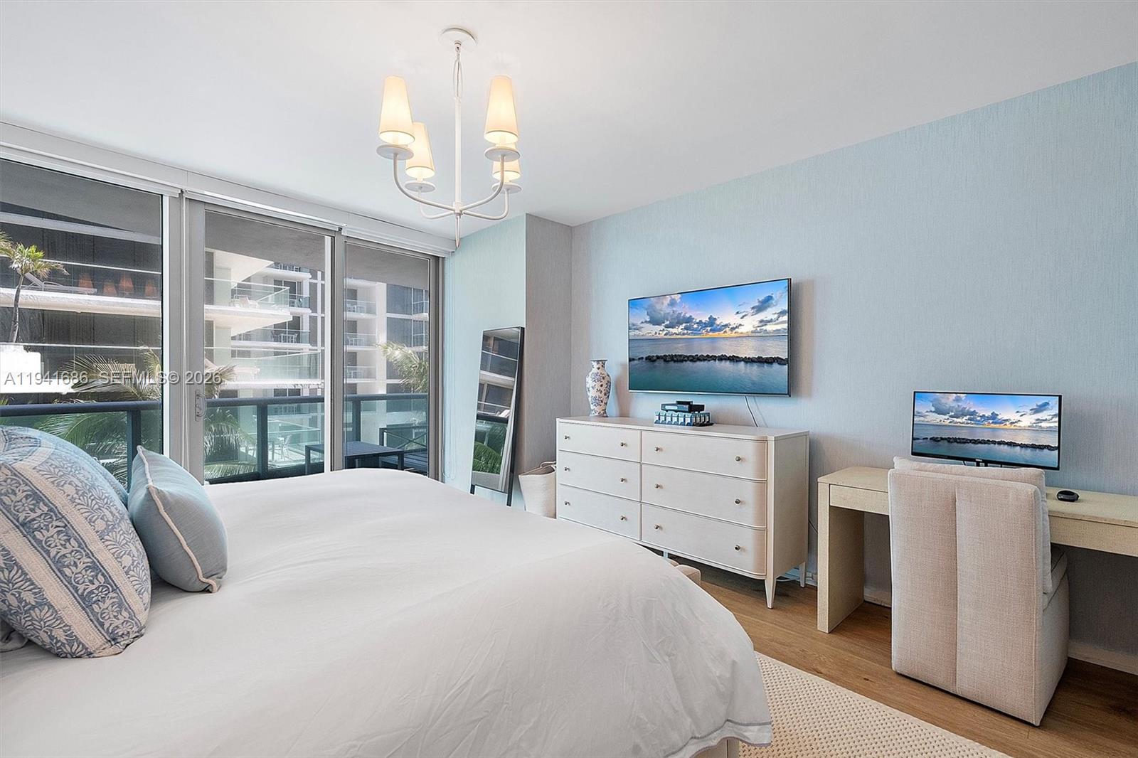 AZURE CONDO - Residential