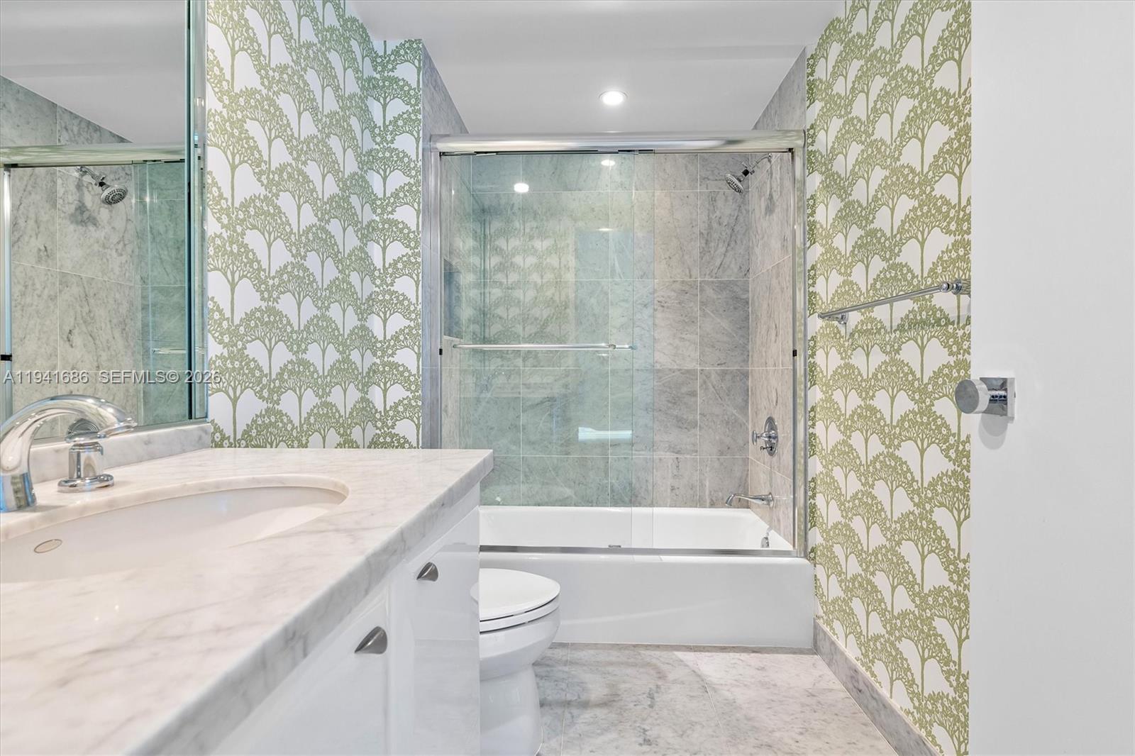 AZURE CONDO - Residential