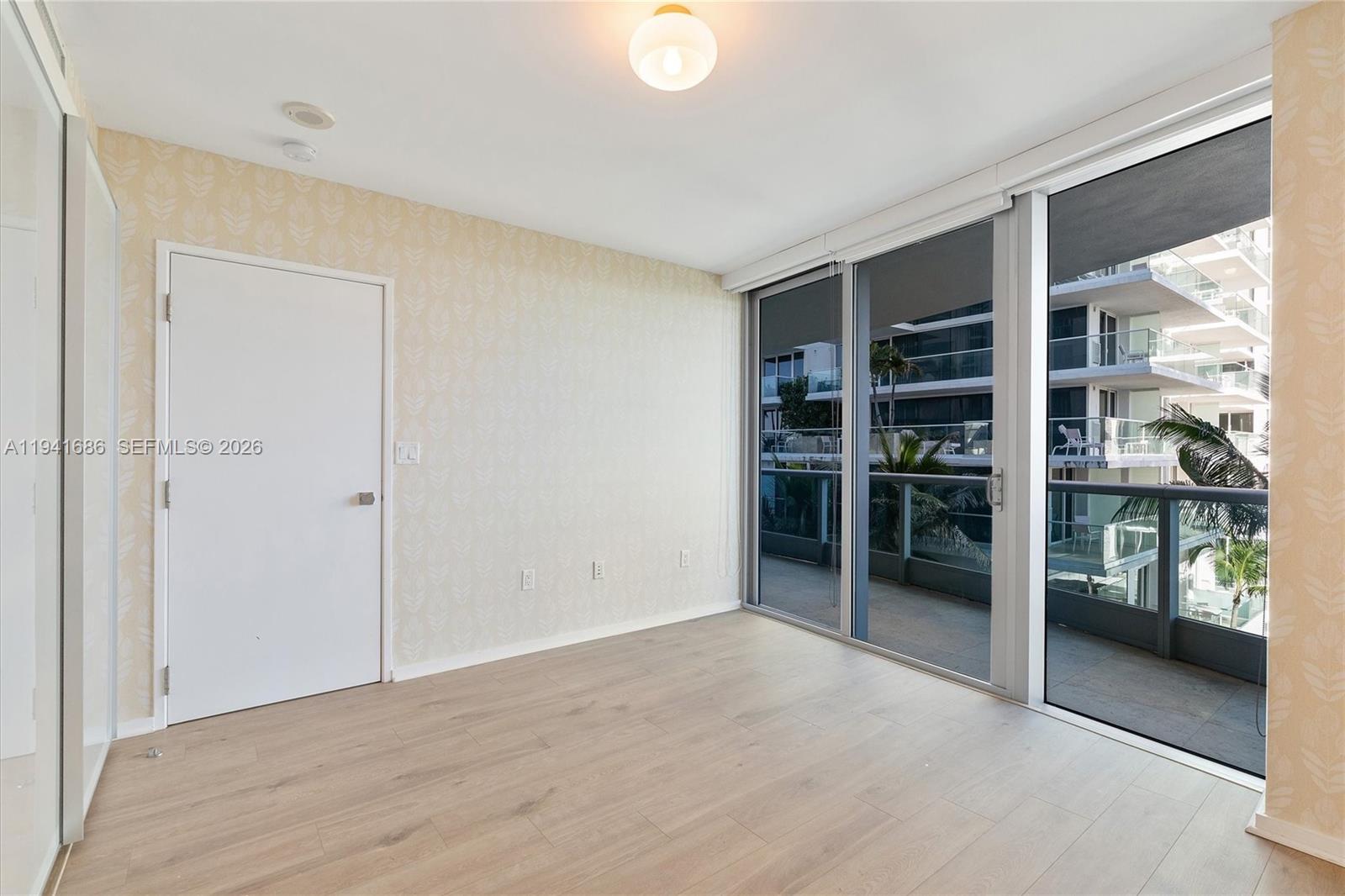 AZURE CONDO - Residential