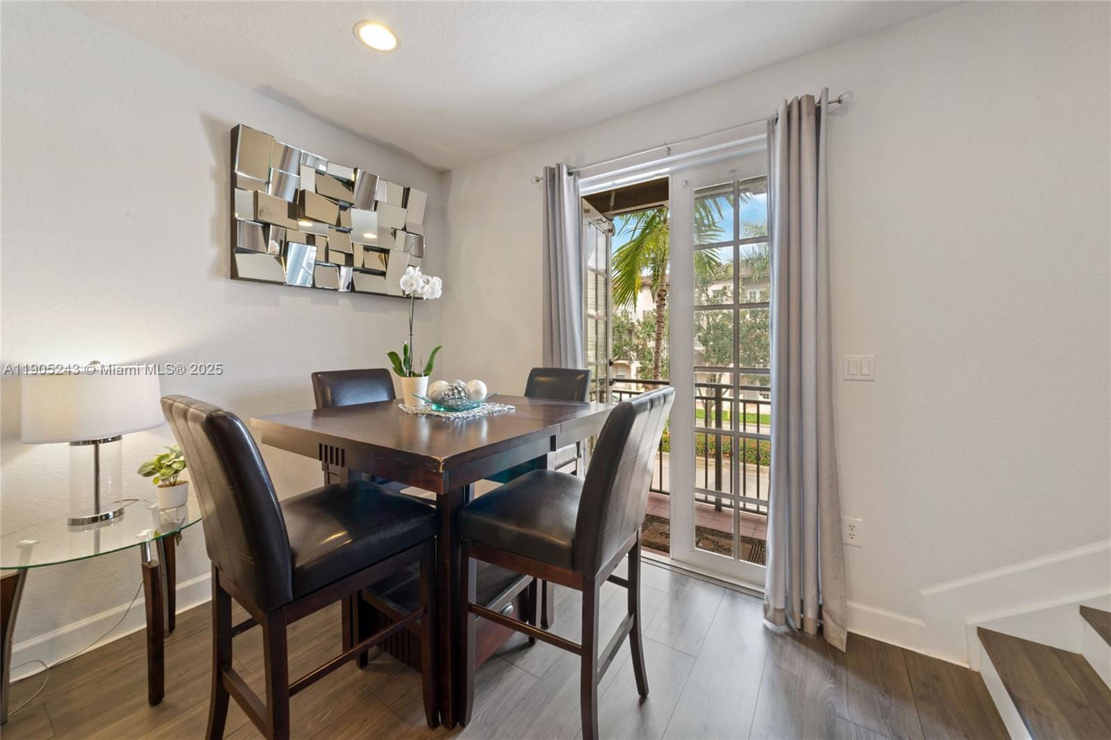 COBBLESTONE CONDO - Residential Lease