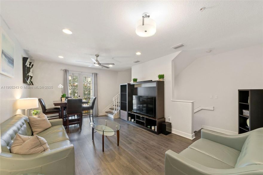 Located just west of the I-75, this stunning home in the Cobblestone neighborhood offers an immaculate living experience. Boasting 3/3, each bedroom features its own ensuite bathroom, providing optimal comfort and privacy. The abundance of natural sunlight fills the space, complemented by two balconies. The first floor conveniently hosts a bedroom and bathroom, while the expansive kitchen adds to the home's appeal. Residents of this community also have access to fantastic amenities, including a refreshing pool, a well-equipped gym, and a playground. With its convenient location, this property offers easy access to the I-75, prominent shopping centers, Whole Foods, and Pembroke Gardens.