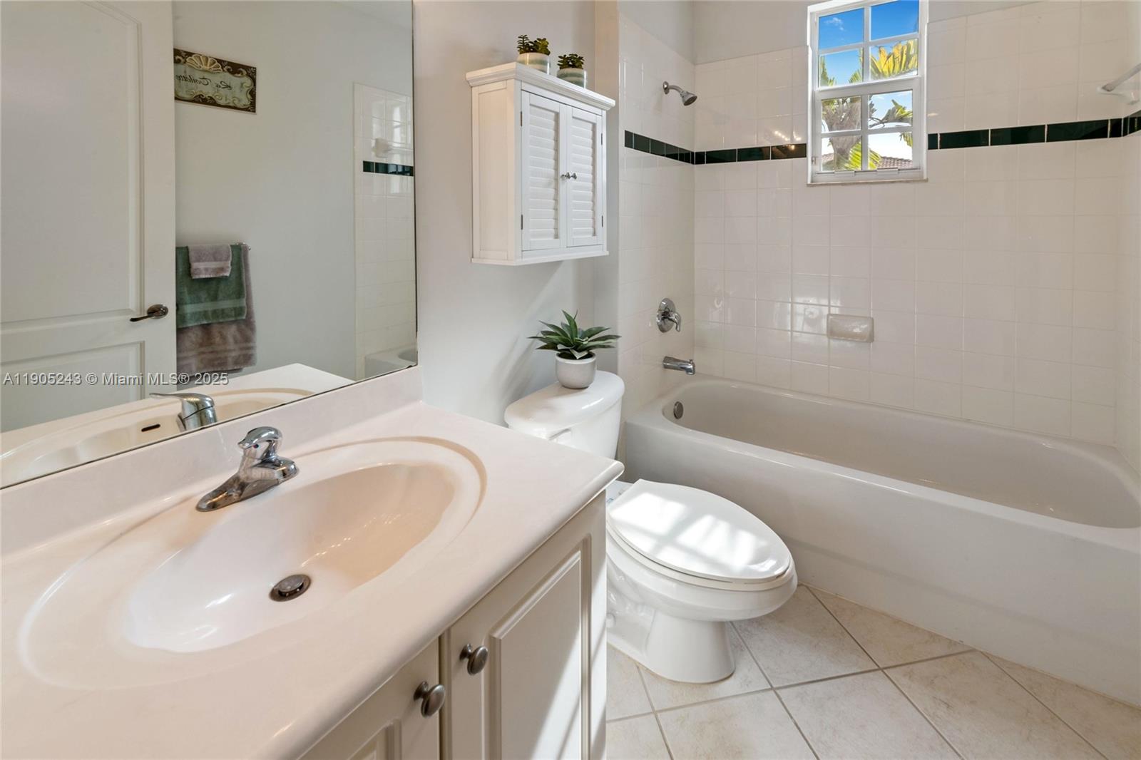 COBBLESTONE CONDO - Residential Lease