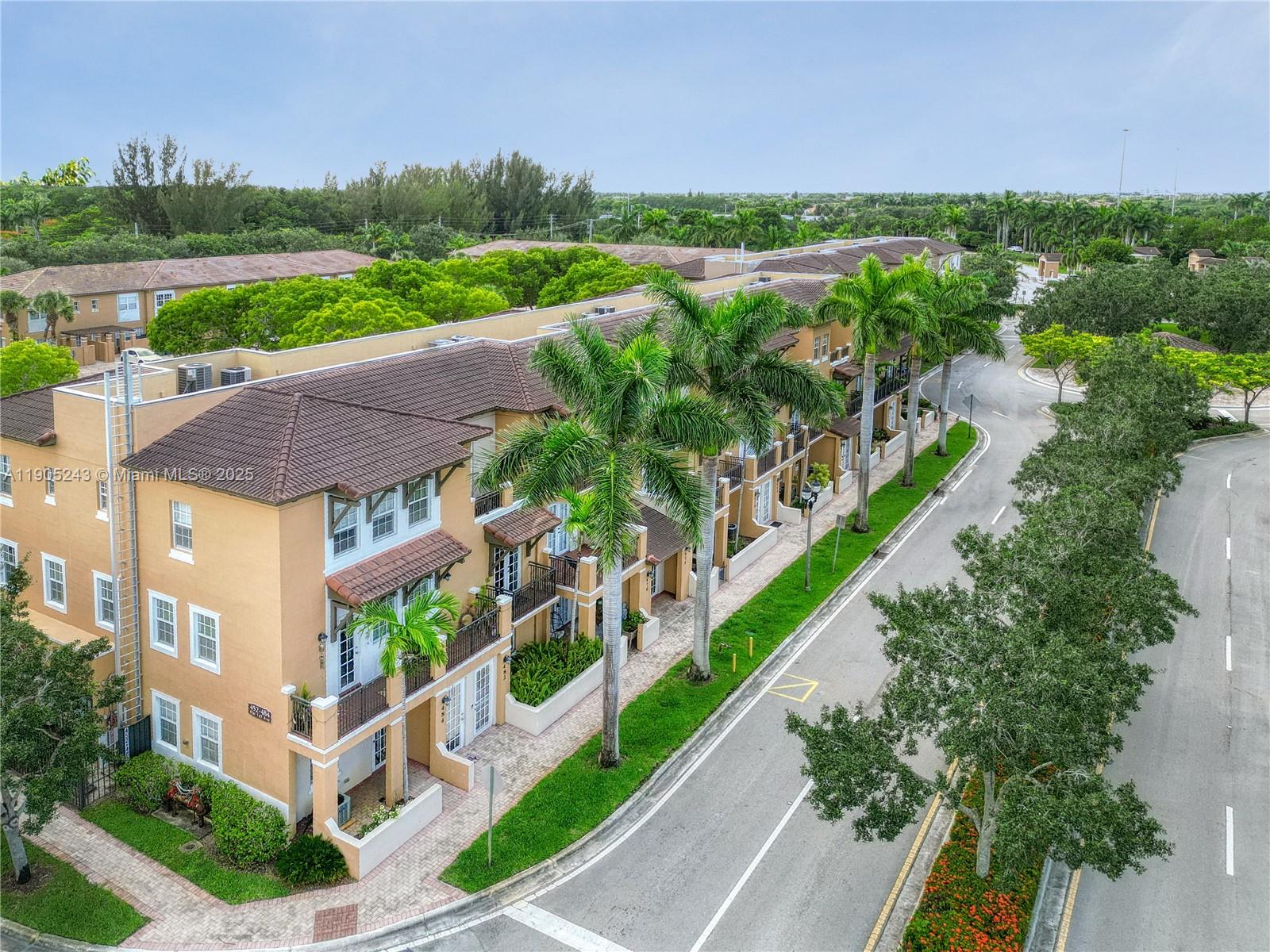 COBBLESTONE CONDO - Residential Lease