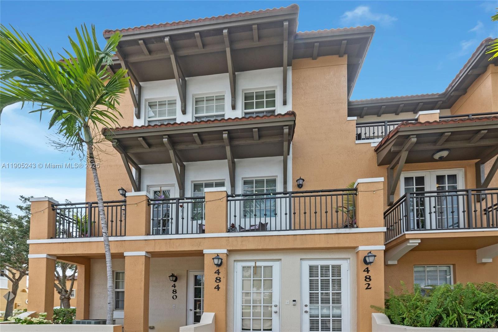 COBBLESTONE CONDO - Residential Lease