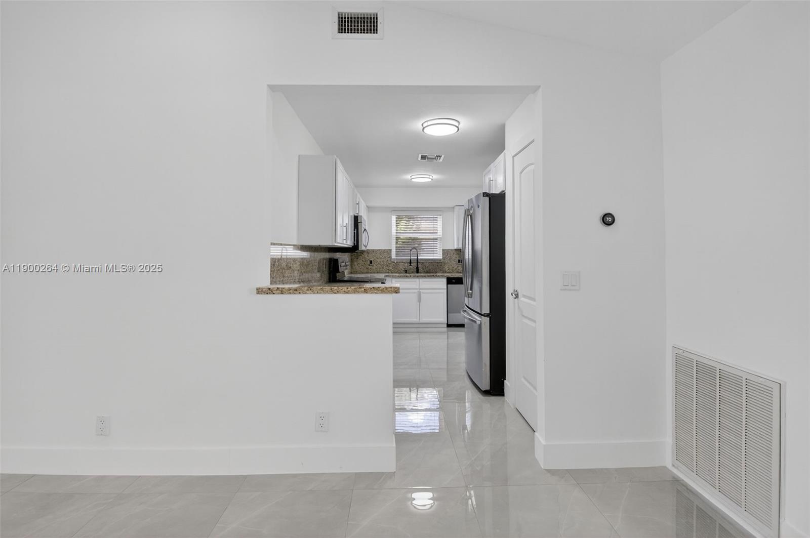 DELRAY GARDEN ESTATES 3 - Residential Lease